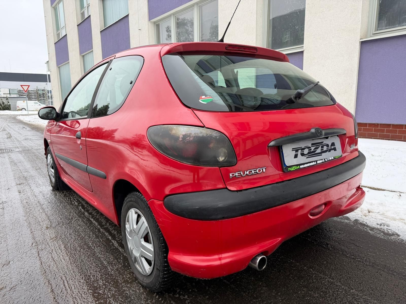 Peugeot 206, 1,4i / 55 kW / sada pneu - fotka 3