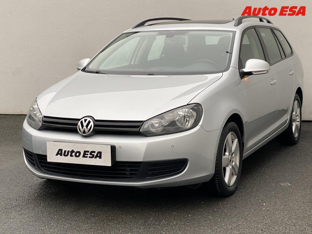 Volkswagen Golf, 1.6 TDi,Trendline,navi - fotka 3