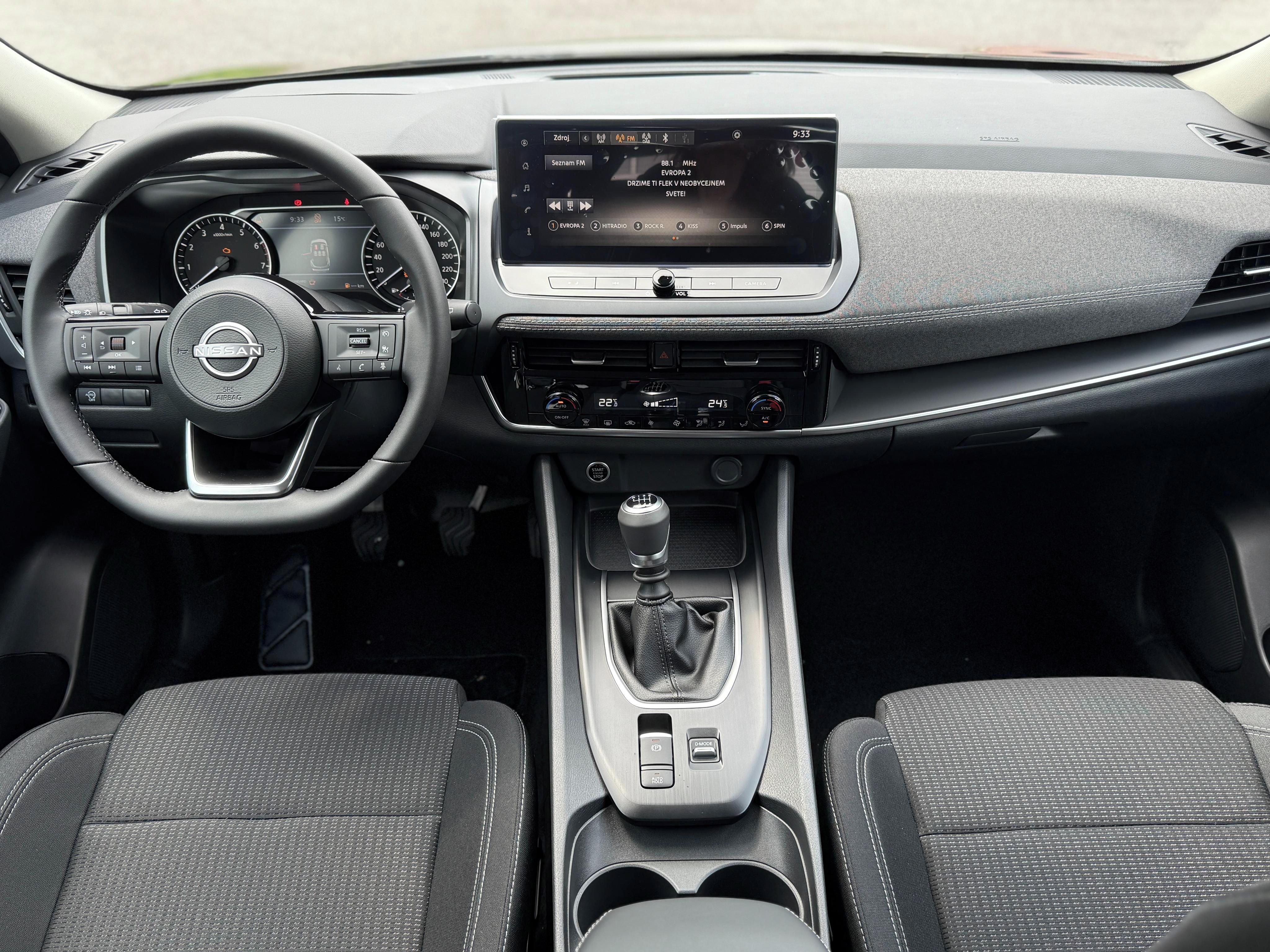 Nissan Qashqai, ACENTA 158 k Manuální 2WD - fotka 6