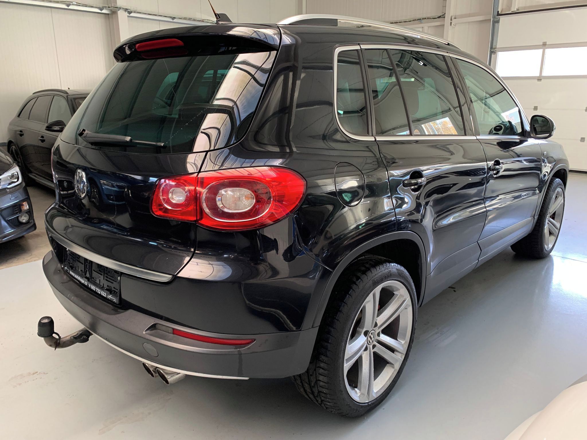 Volkswagen Tiguan, R-Line 2.0 TDI 4Motion SPORT - fotka 6