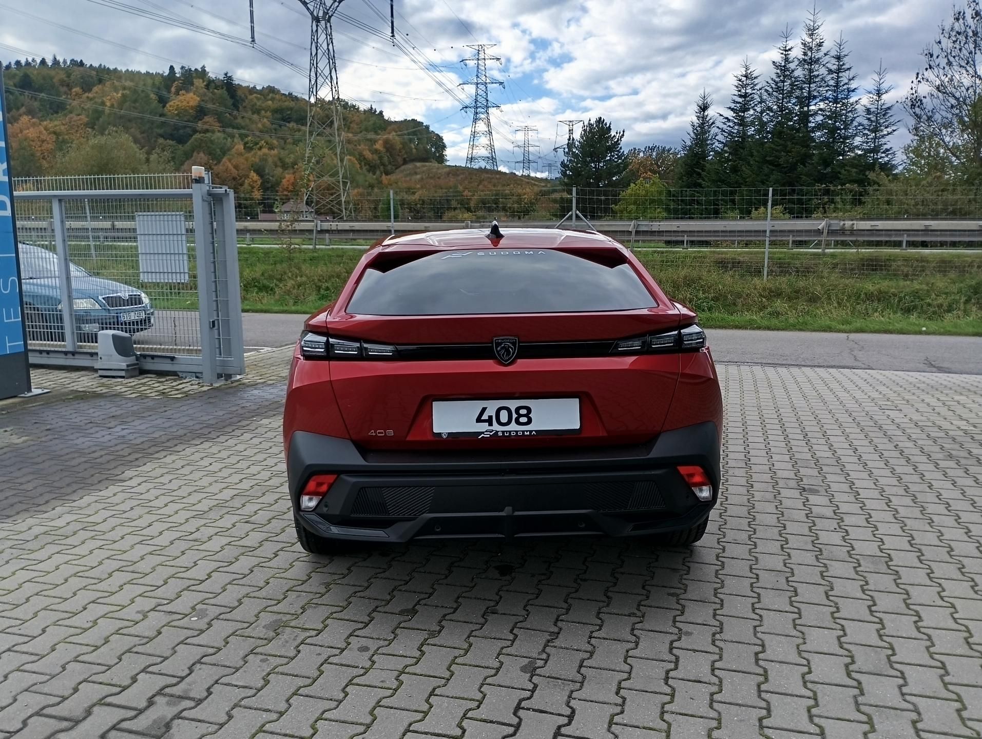 Peugeot 408, ALLURE Hybrid 145 e-DCS6 - fotka 6