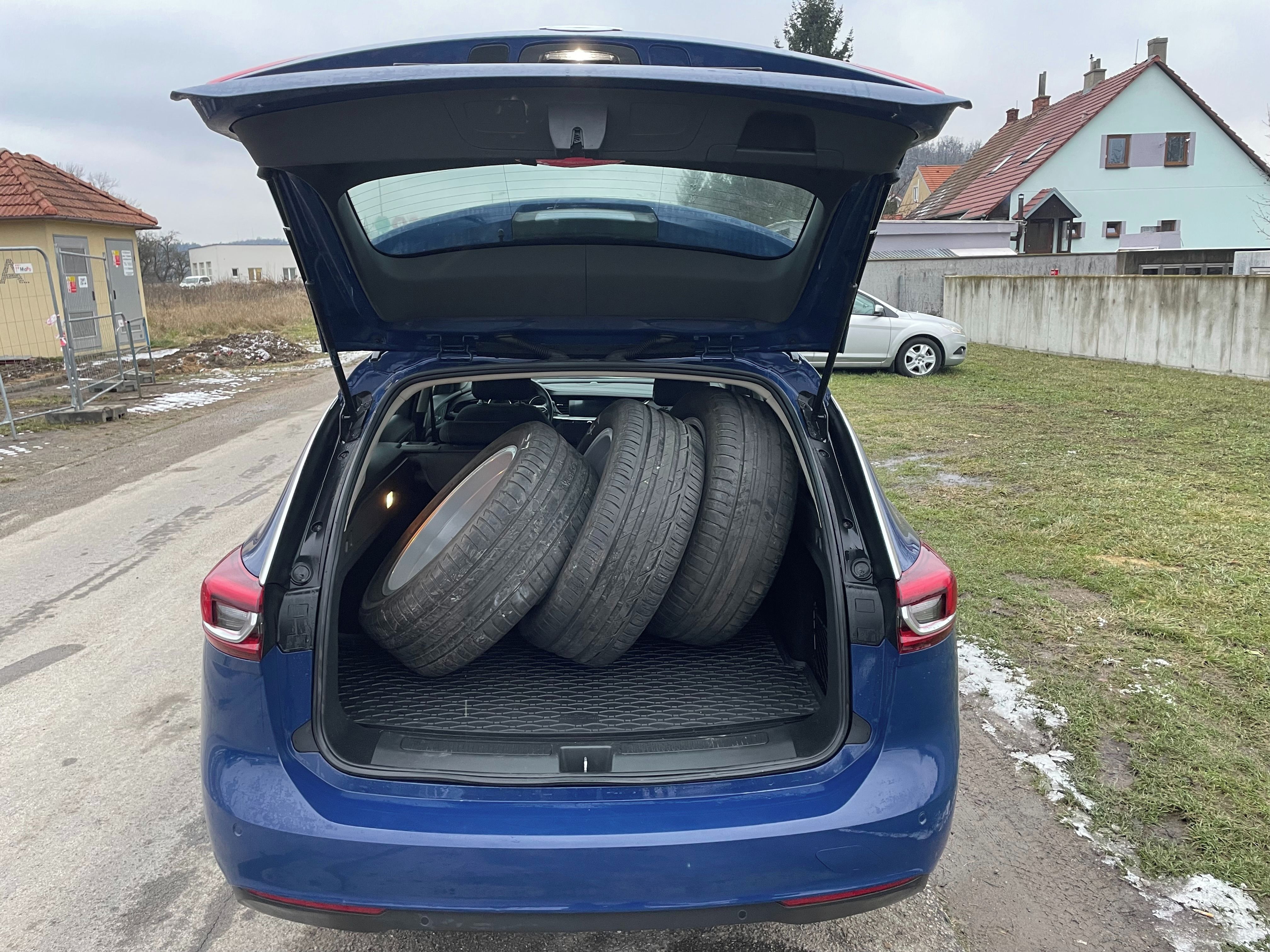 Opel Insignia, 2.0CDTi-125kW + sada kol - fotka 6