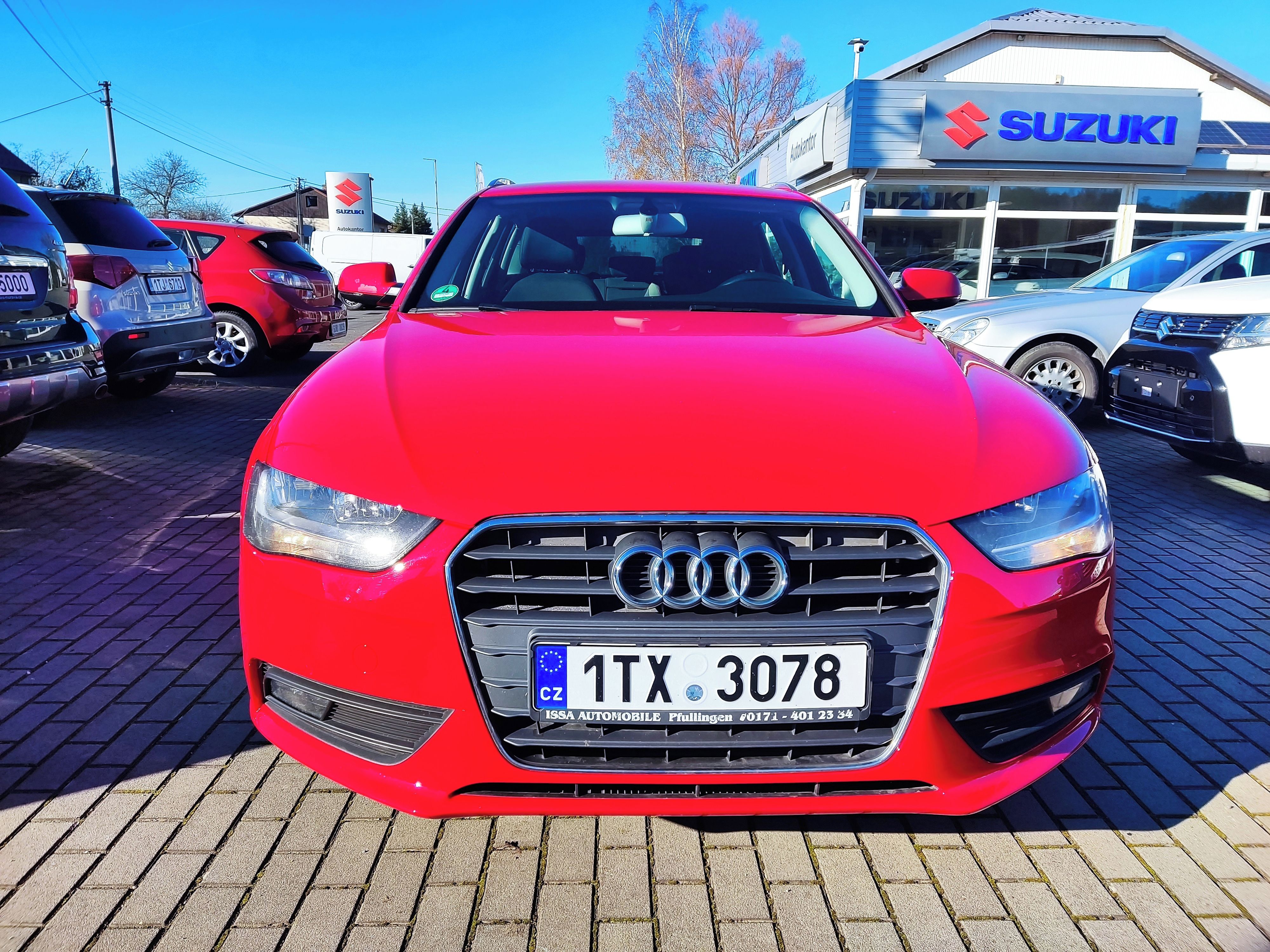 Audi A4 Avant, 2,0TDI - fotka 5