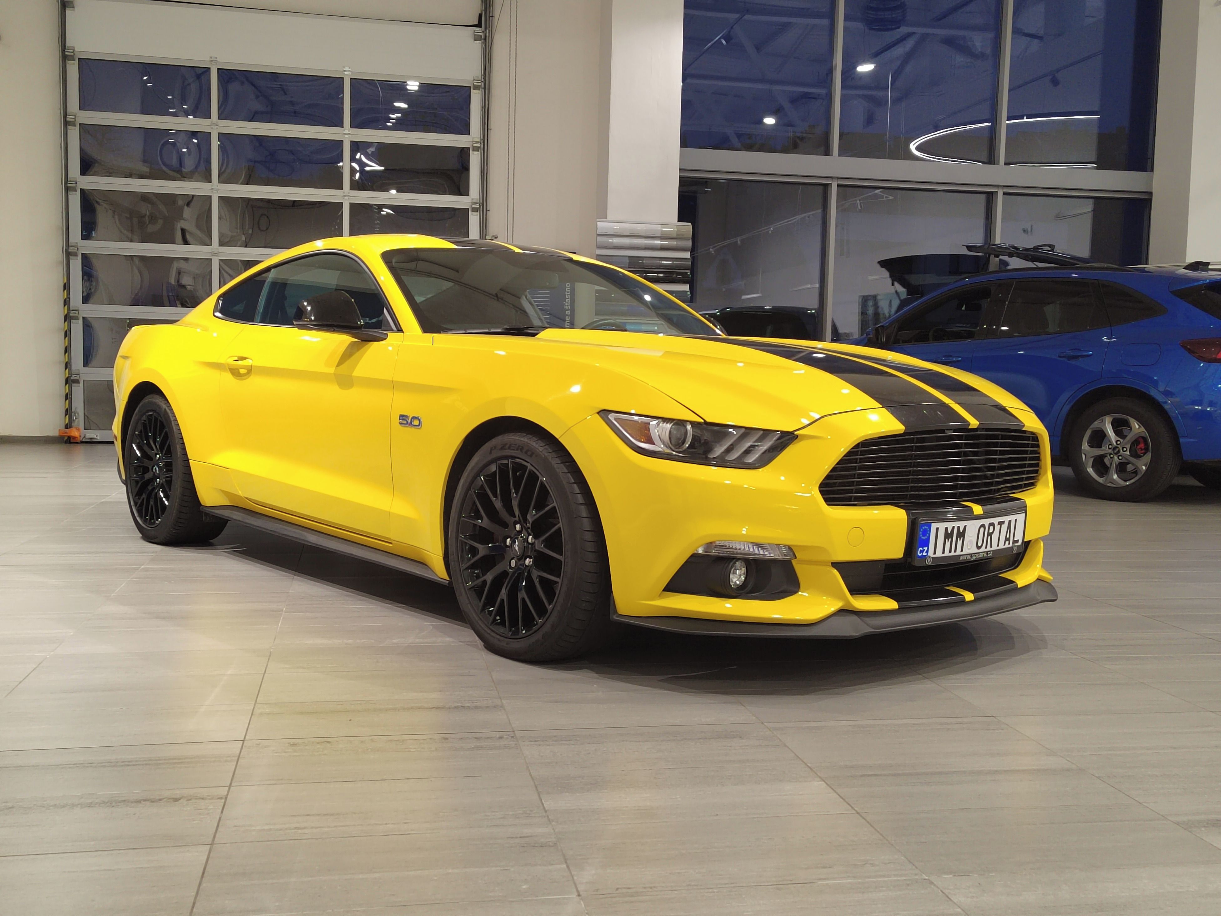 Ford Mustang, GT - fotka 4
