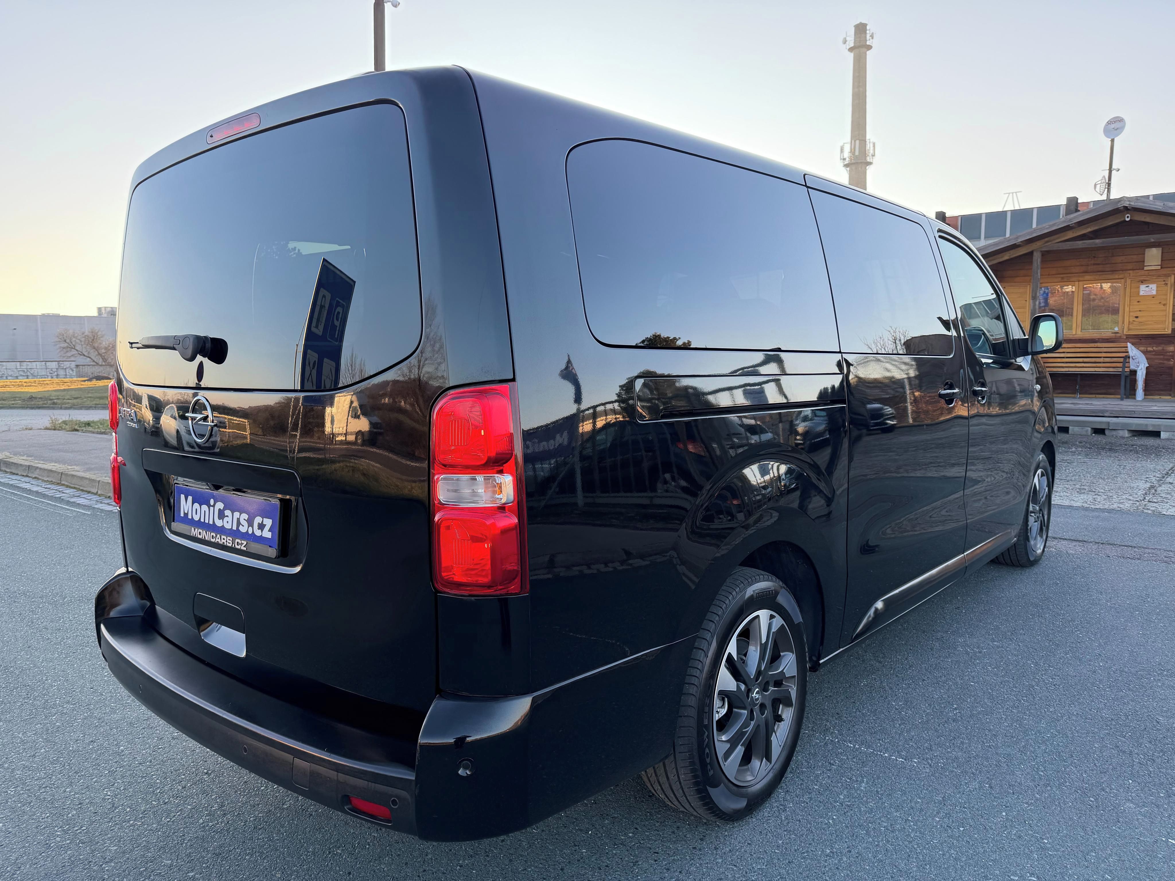 Opel Vivaro, LIFFE 2.0 CDT-i 106kW  8 MÍST - fotka 5