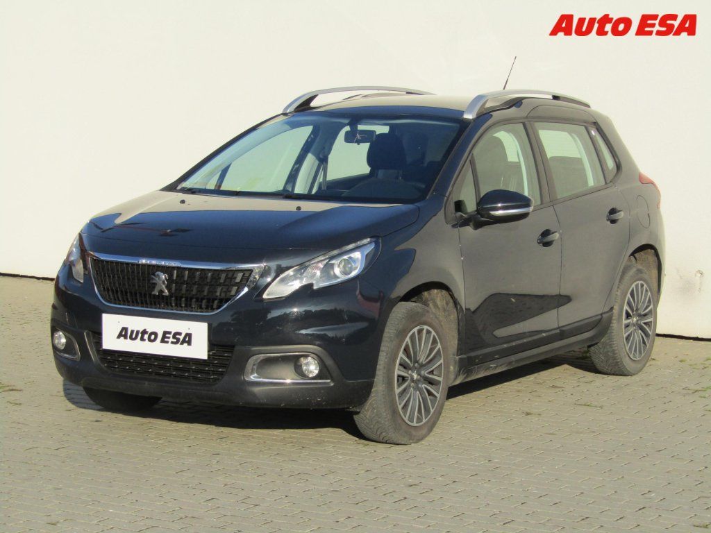 Peugeot 2008, 1.2 PT,ČR,Active - fotka 3