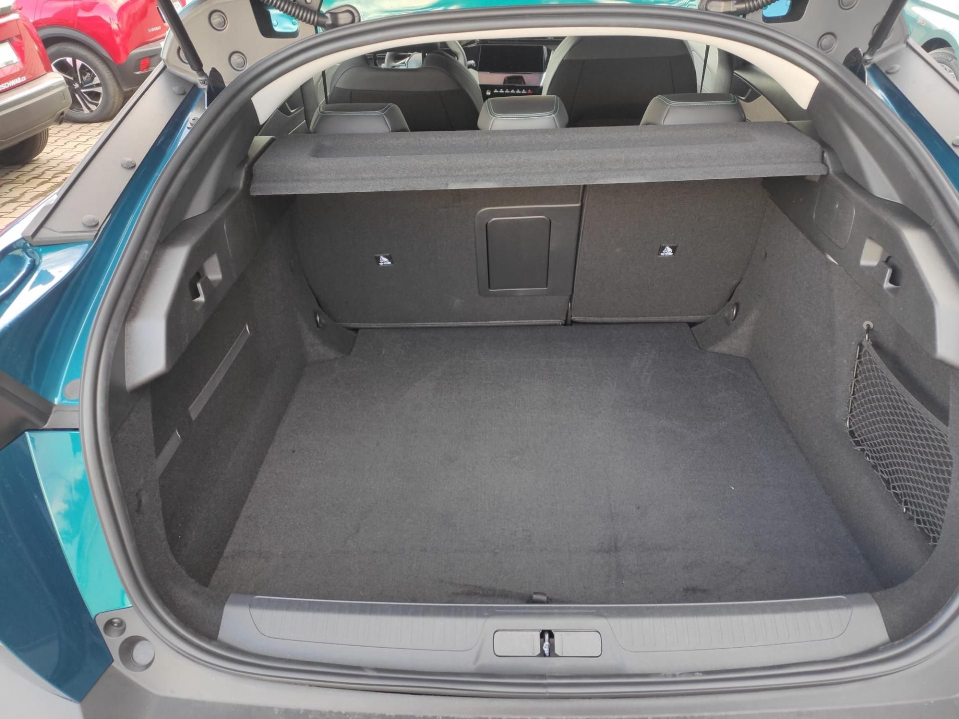 Peugeot 408, ALLURE Hybrid 145k  4 kamery - fotka 6