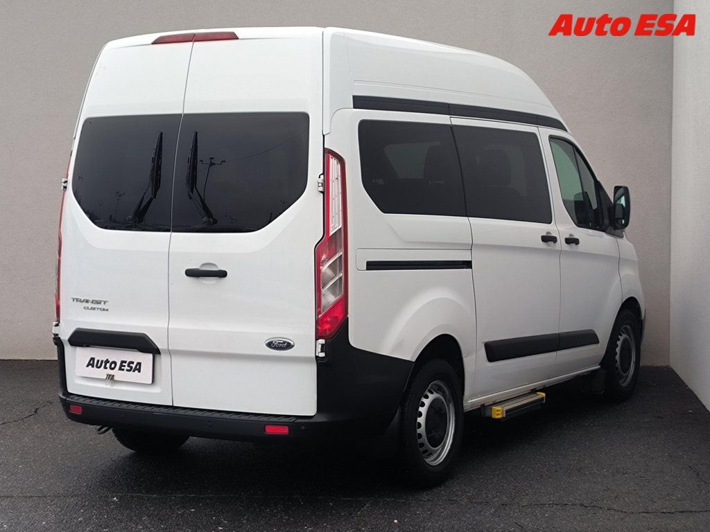 Ford Transit Custom, 2.0TDCi L1H2 9míst,AC,96kW - fotka 4