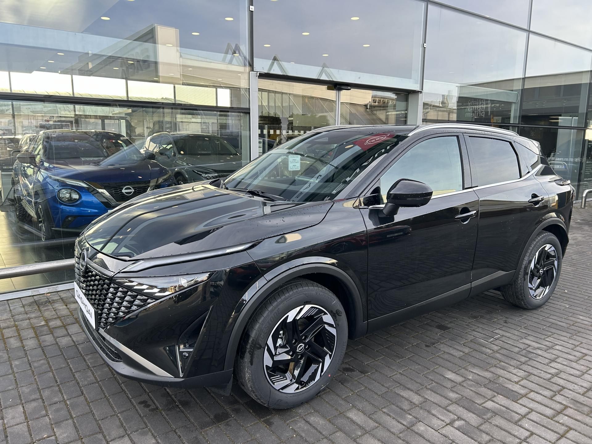 Nissan Qashqai, N-CONNECTA 1.3 DIG-T 103kw 6MT - fotka 2