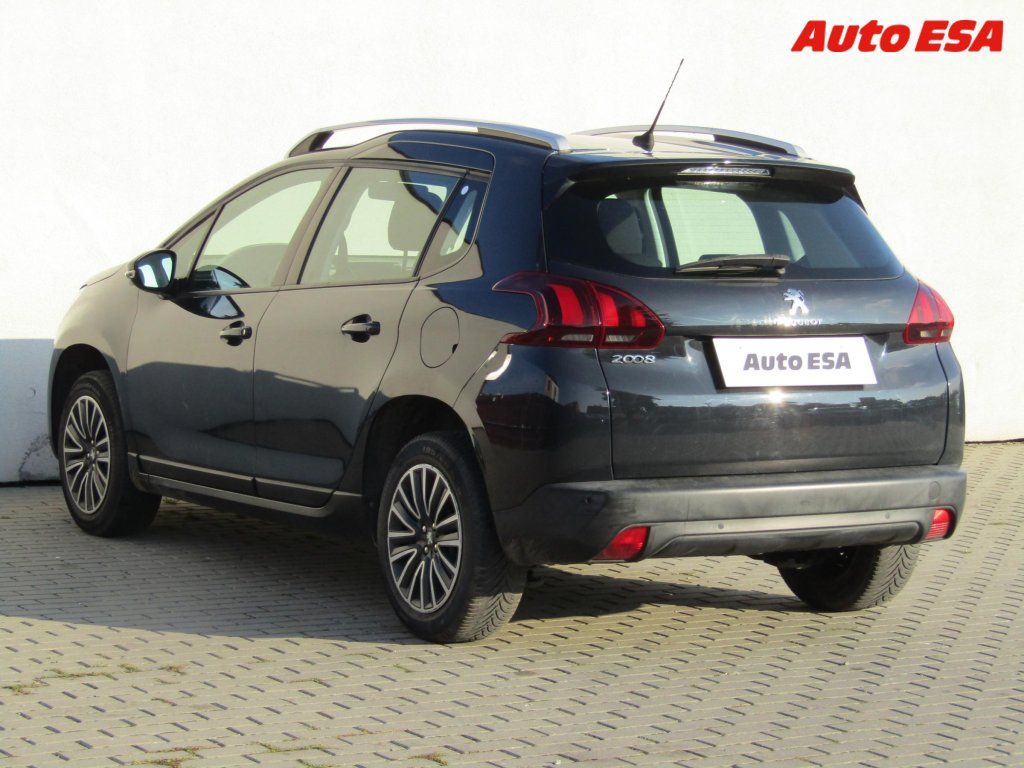 Peugeot 2008, 1.2 PT,ČR,Active - fotka 6