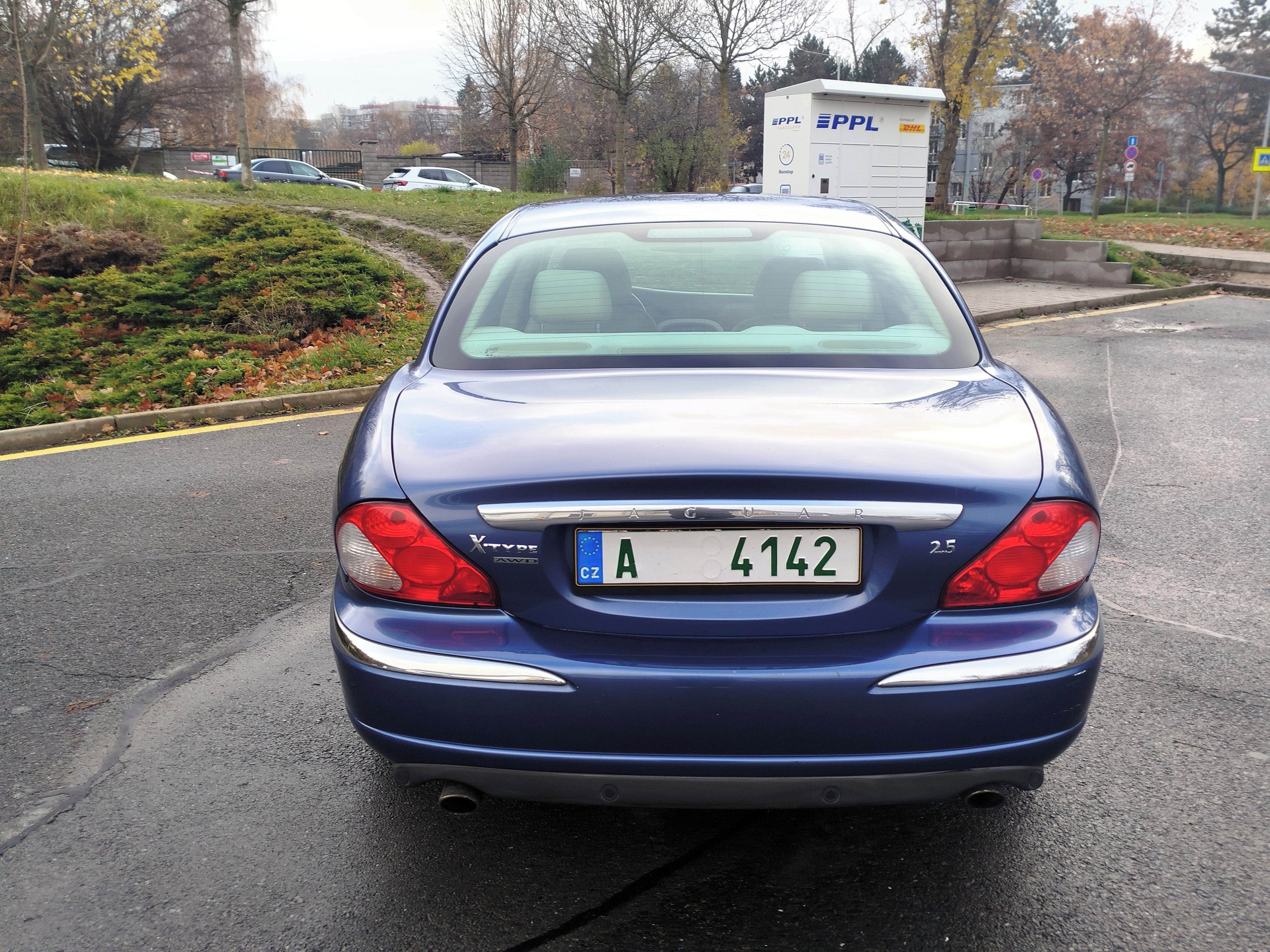 Jaguar X-Type, 2.5 V6 AWD - fotka 3