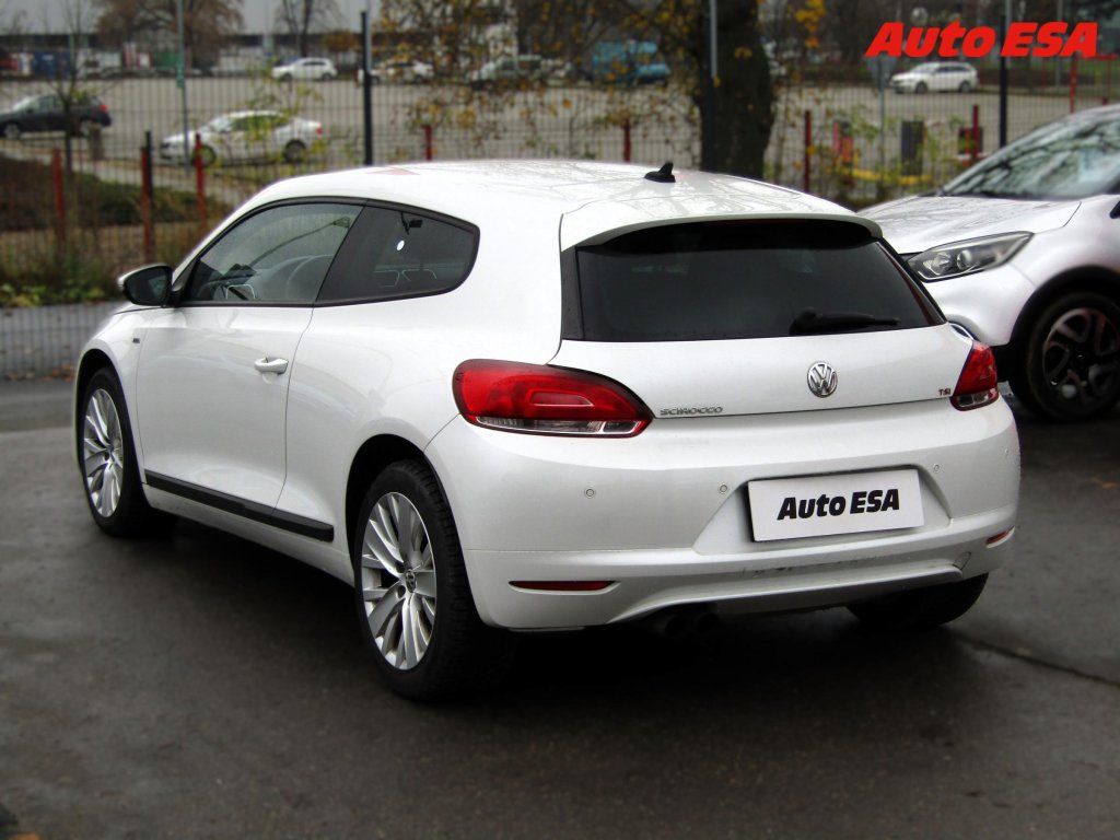 Volkswagen Scirocco, 1.4 TSi,Life,bixen,navi - fotka 6