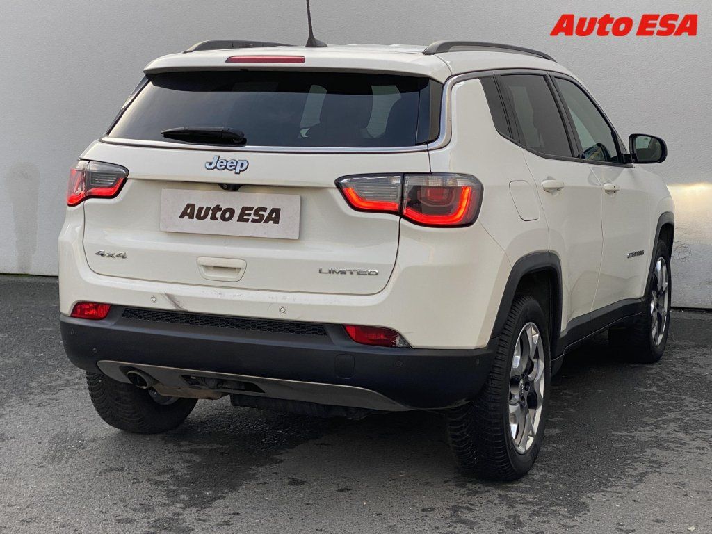Jeep Compass, 2.0CRD 4x4,2.maj,ČR,AT - fotka 4