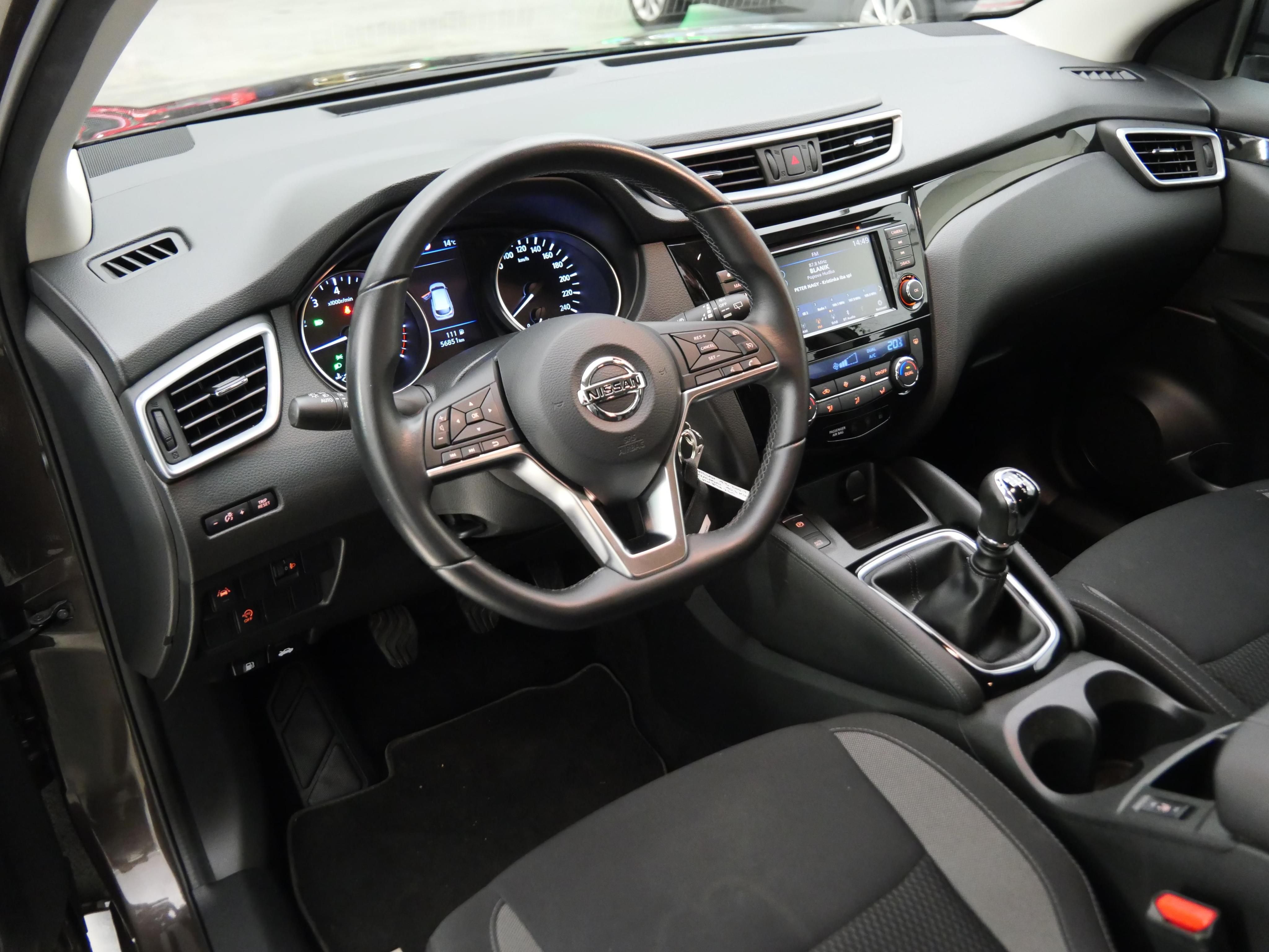 Nissan Qashqai, 1.3 DIG-T 103 kW Shiro - fotka 5