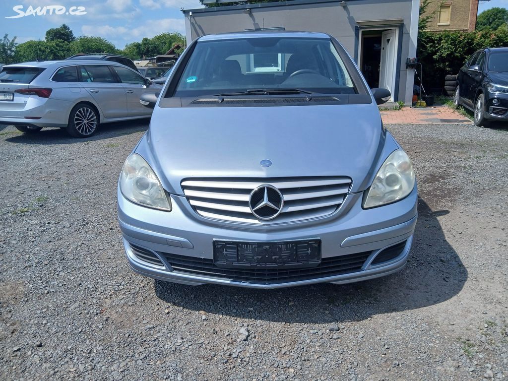 Mercedes-Benz Třídy B, 1.7i, KLIMATRONIC - fotka 3