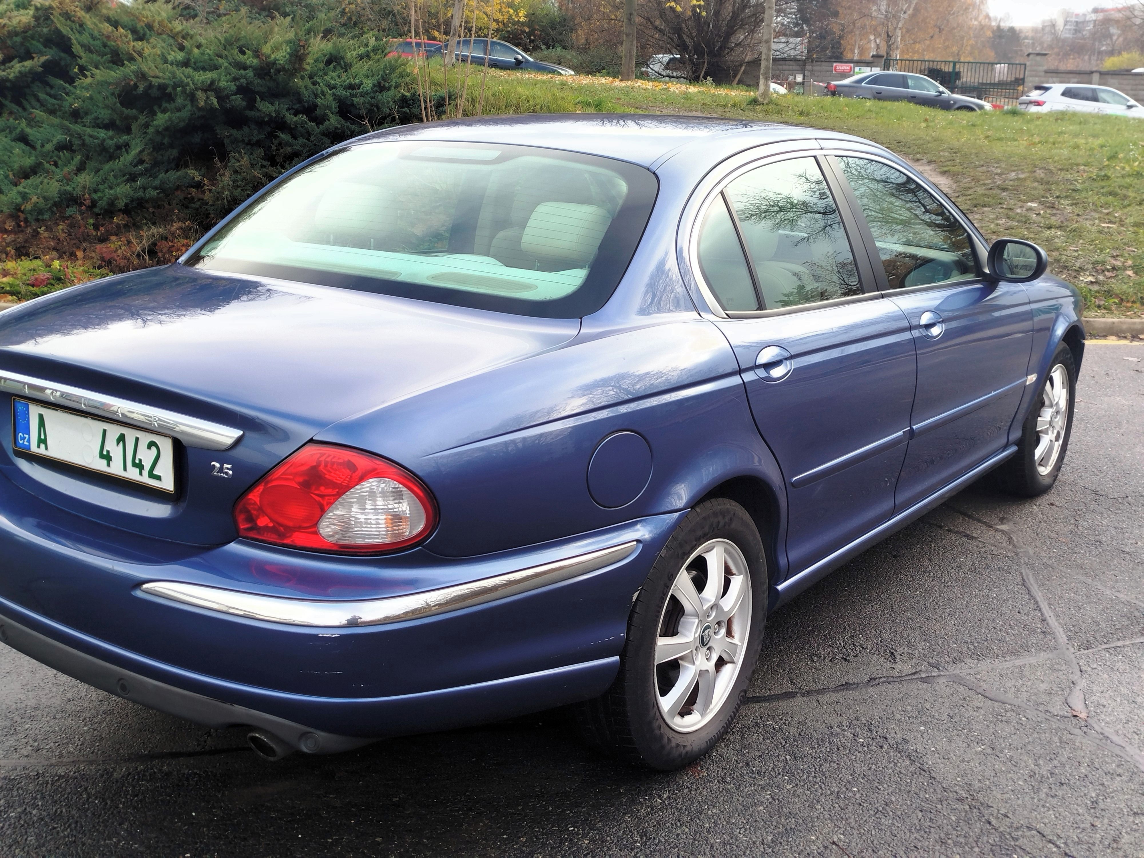 Jaguar X-Type, 2.5 V6 AWD - fotka 4