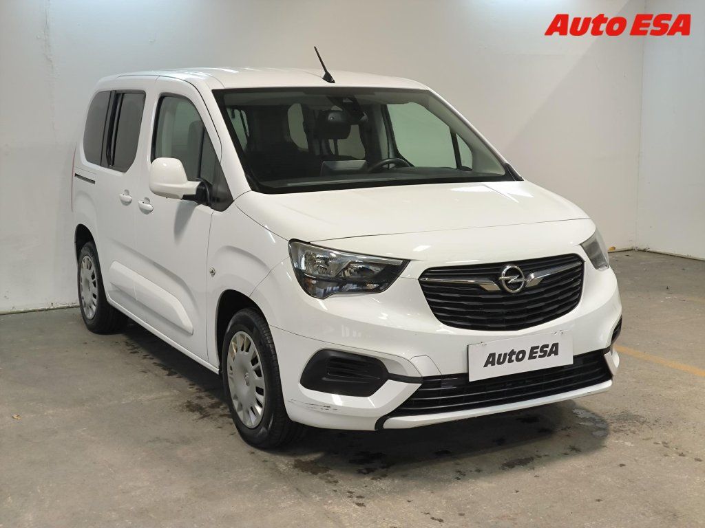 Opel Combo, 1.2T,1.maj,AC,výhřev sed