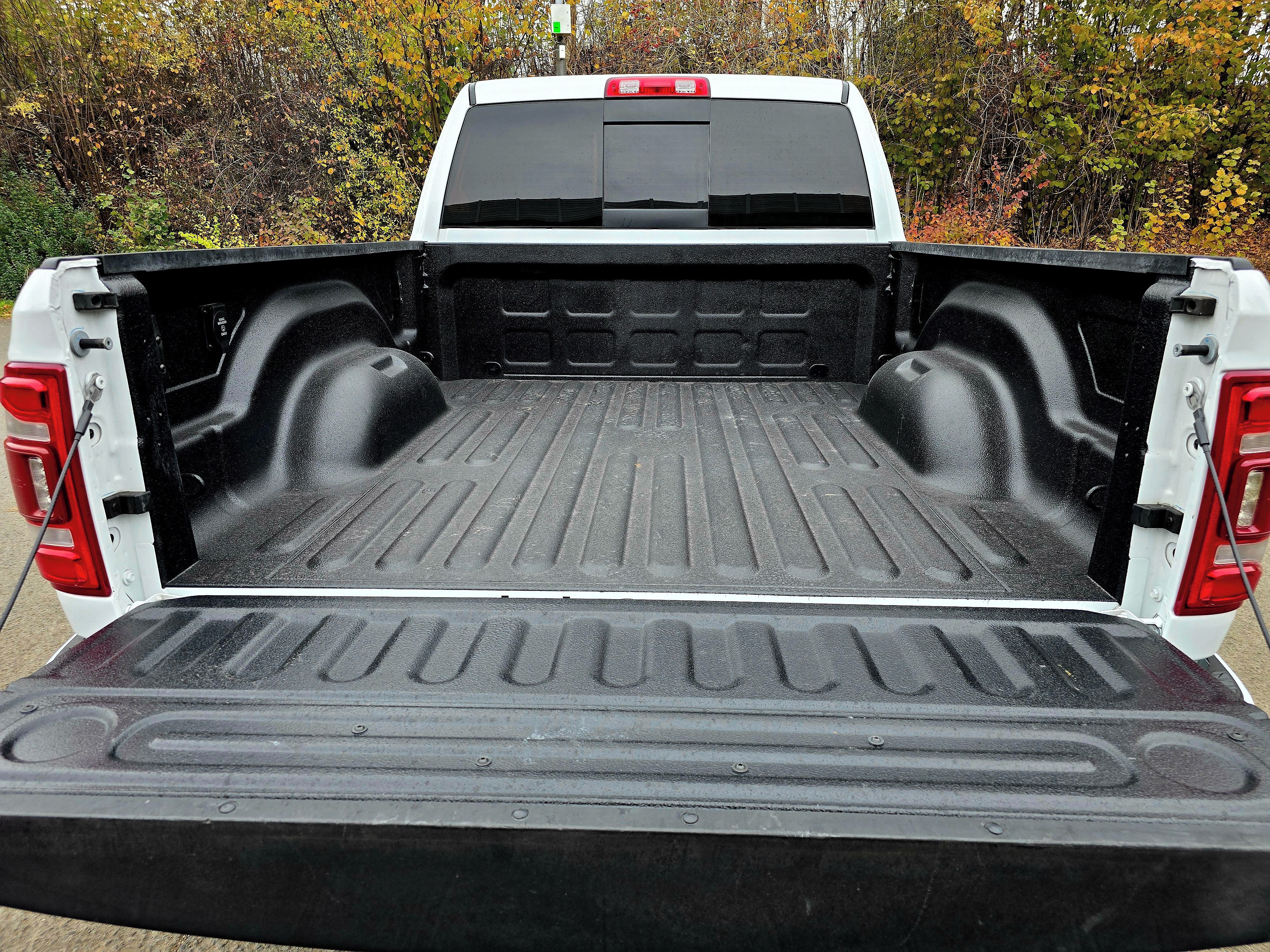 Dodge Ram, 2500 6,4L, DPH, 4X4, LARAMIE - fotka 5