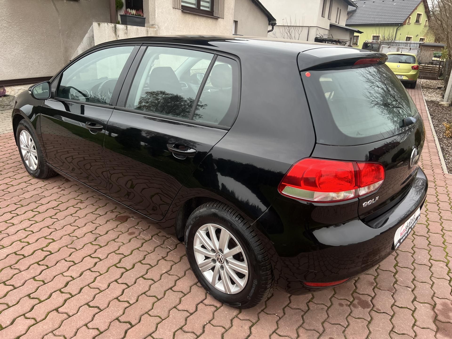 Volkswagen Golf, 1.2TSI 77KW,ALU,DIGIKLIMA,ESP - fotka 4