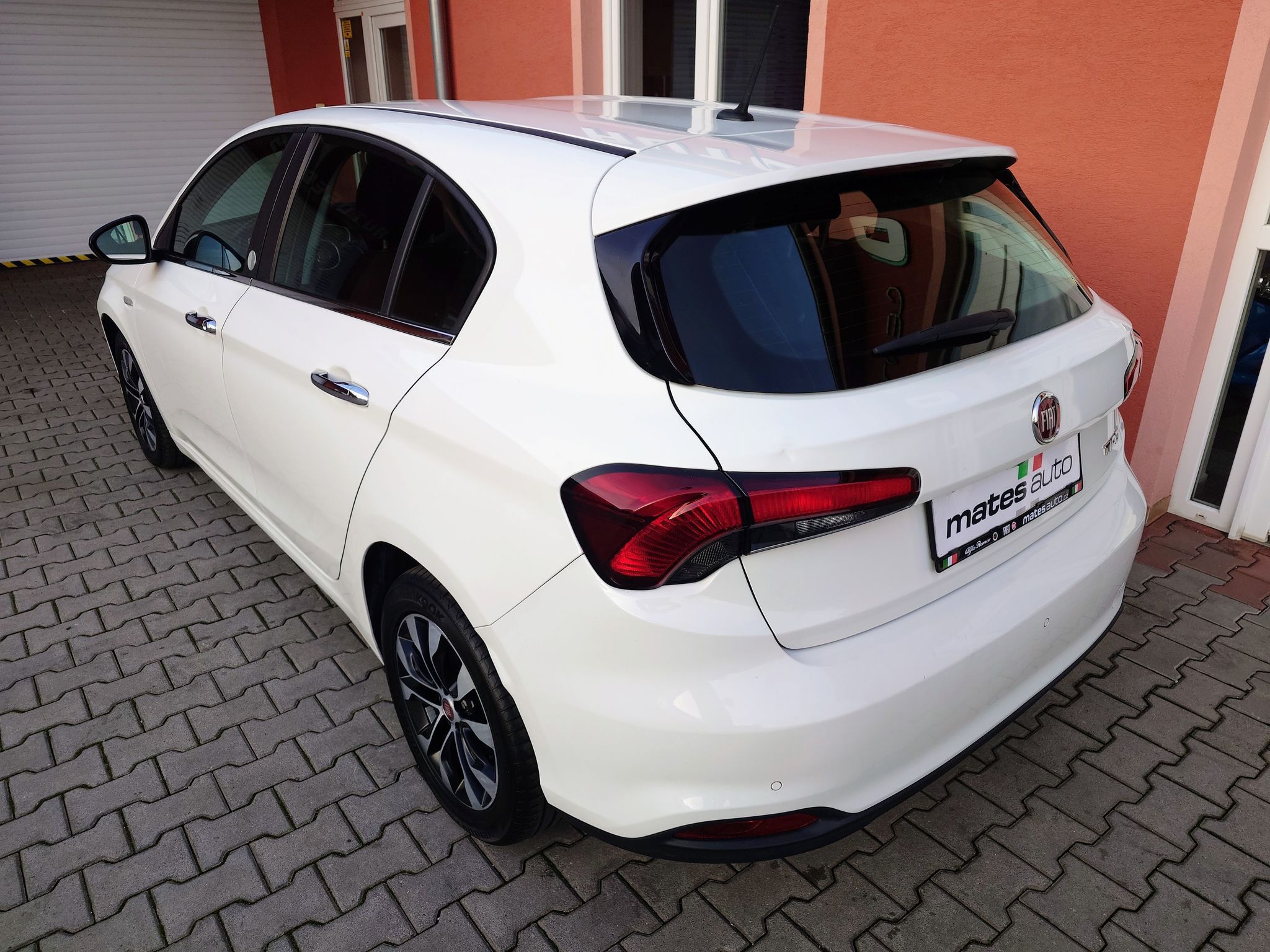 Fiat Tipo, 1.4 Mirror 70 kW - fotka 3