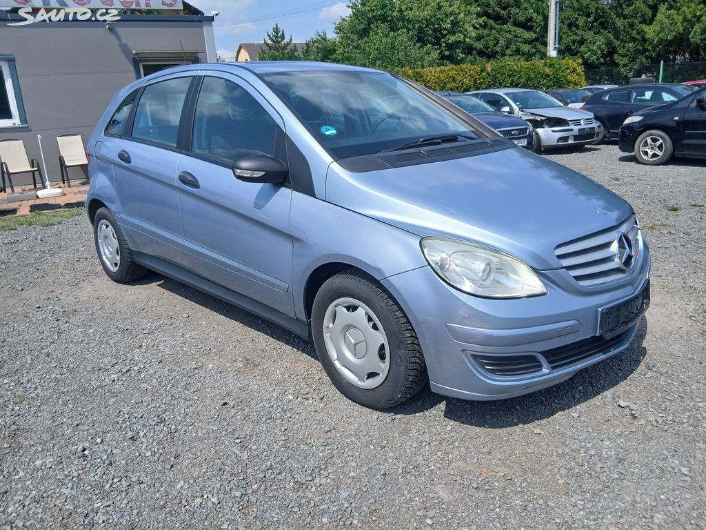 Mercedes-Benz Třídy B, 1.7i, KLIMATRONIC - fotka 5