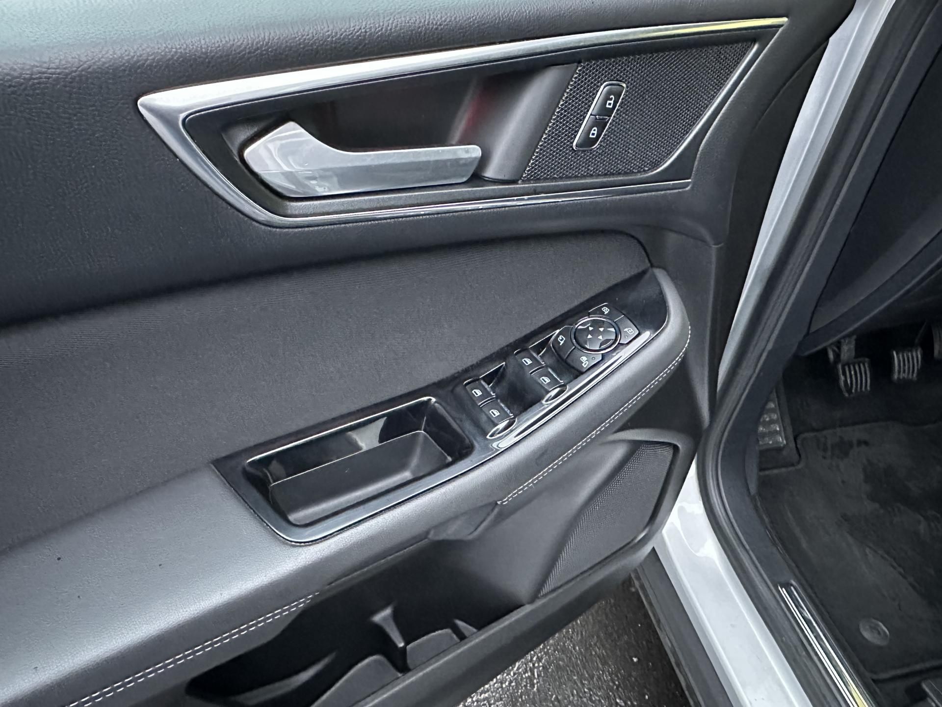 Ford Galaxy, 1.5/118kW TITANIUM * 7.Míst * - fotka 5