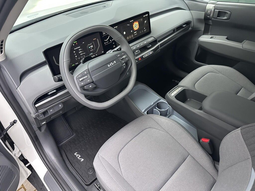 Kia EV3, AIR 58,3 kWh + HEAT - fotka 4