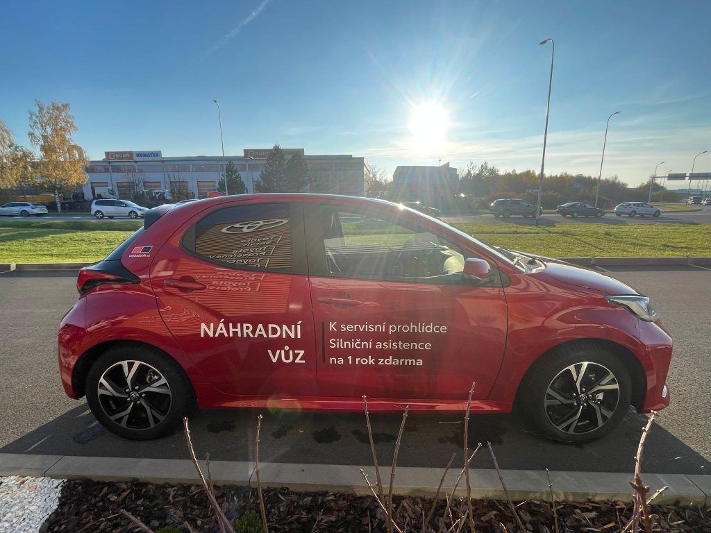 Toyota Yaris, 1.5 Hybrid 116k automat Style - fotka 6