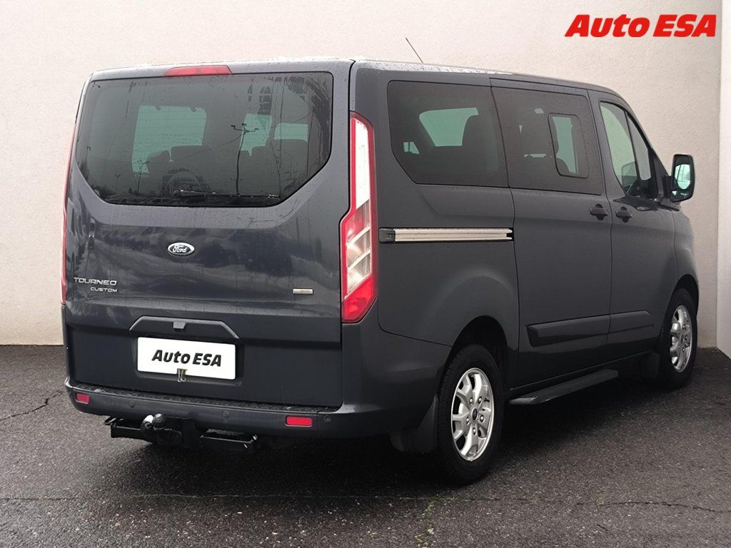 Ford Tourneo Custom, 2.2TDCi,Titanium,TZ,navi - fotka 4