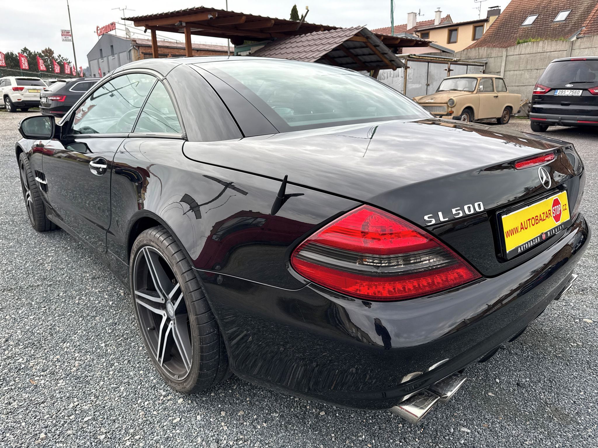 Mercedes-Benz SL, 500 285 Kw 5,5 V8 KABRIOLET - fotka 4