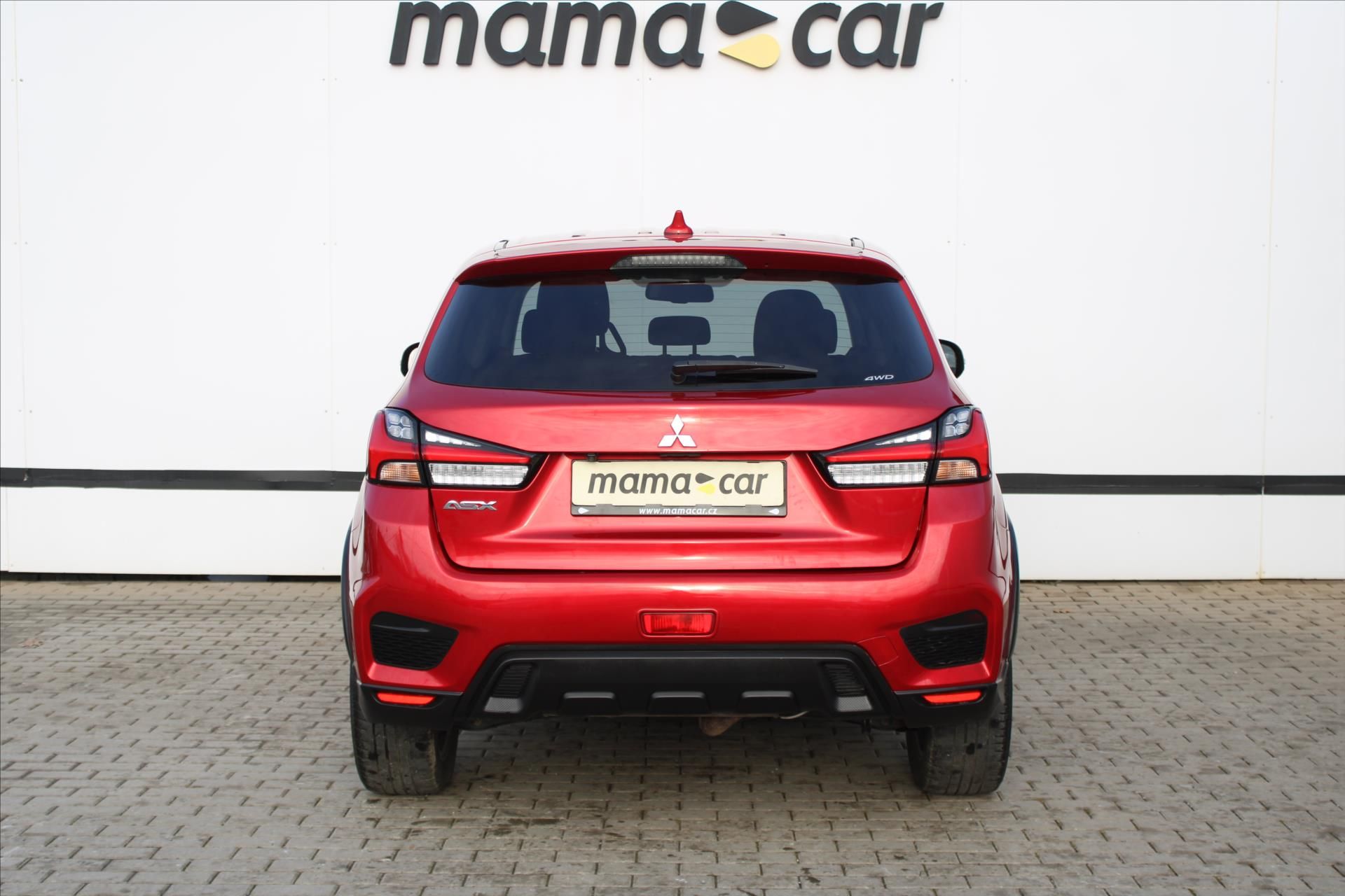 Mitsubishi ASX, 2.0 MIVEC INTENSE 4WD 1.MAJ ČR - fotka 6