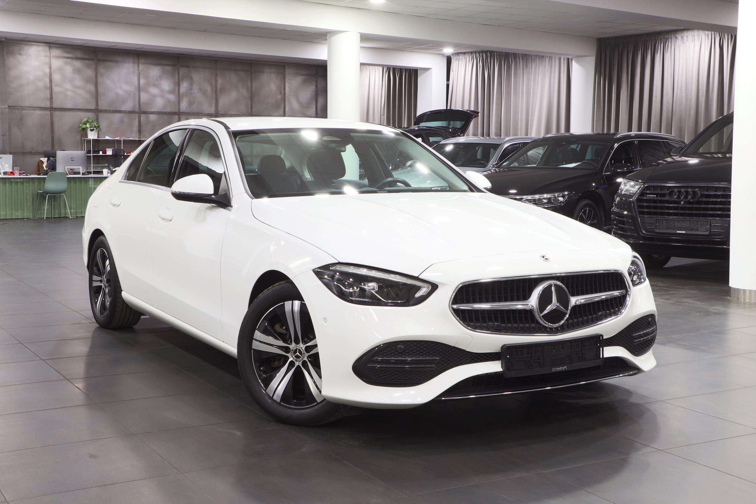 Mercedes-Benz Třídy C, 195kW - záruka Autodraft