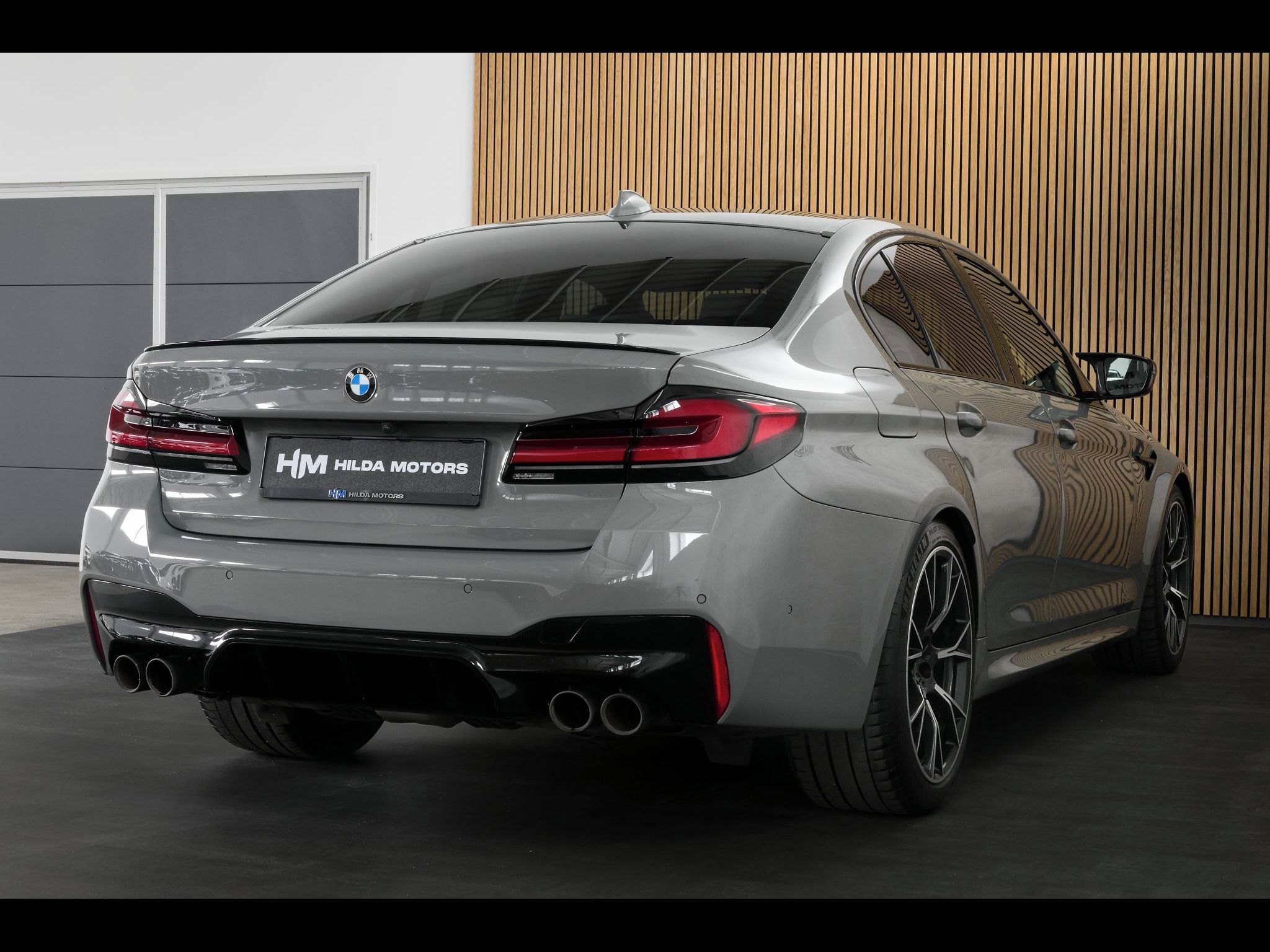 BMW M5, Competition 460kW Soft B&W HUD - fotka 4