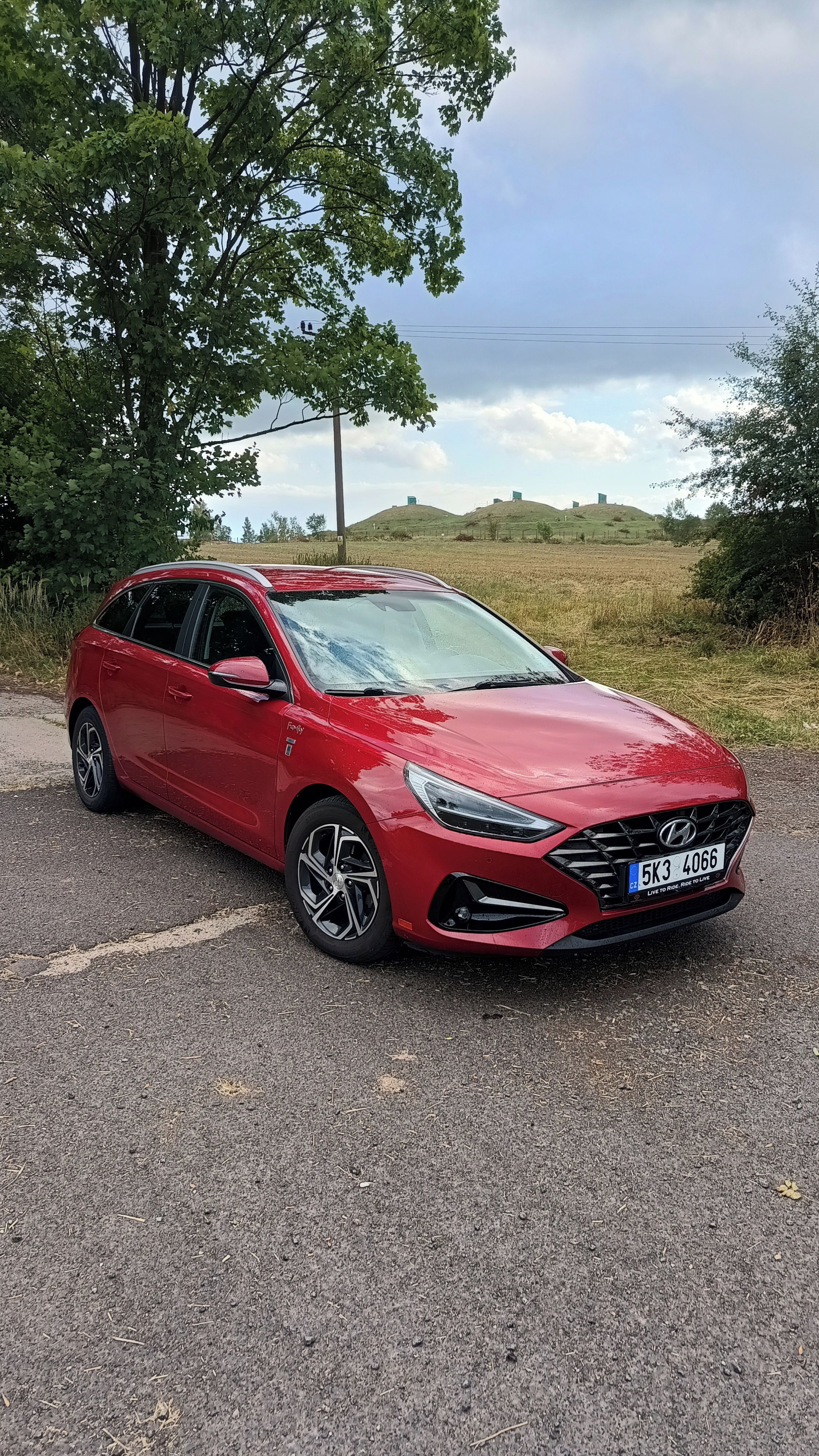 Hyundai i30, 1.5 T-GDI MHEV FAMILY - fotka 2