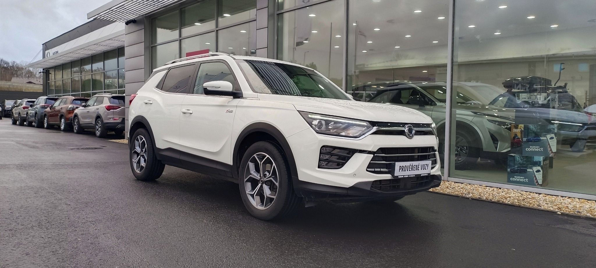 SsangYong Korando, 1,5T STYLE+ AT, ČR,1.MAJ - fotka 4