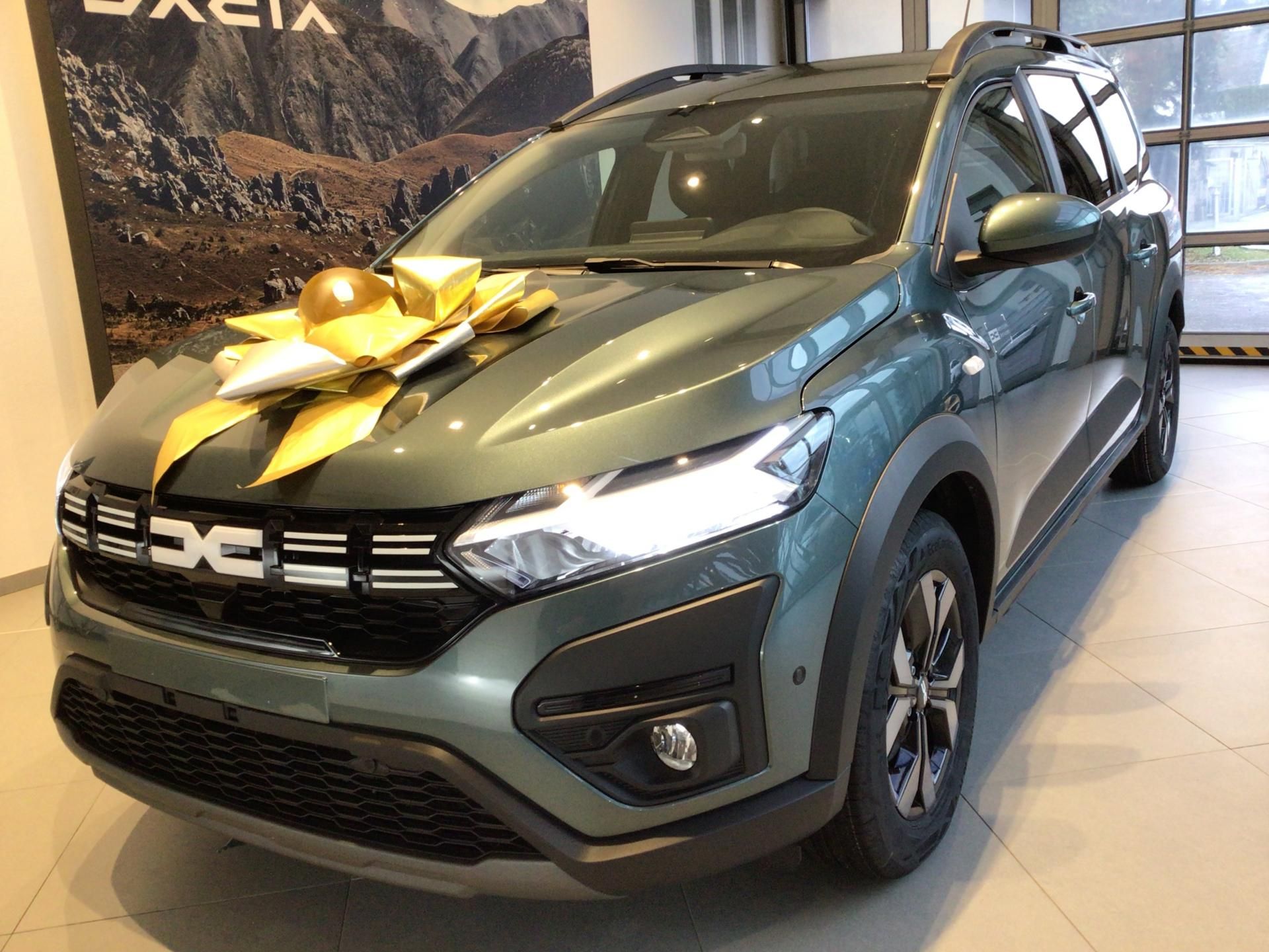 Dacia Jogger, AUTOMAT 140PS 7MÍST SKLADEM - fotka 3
