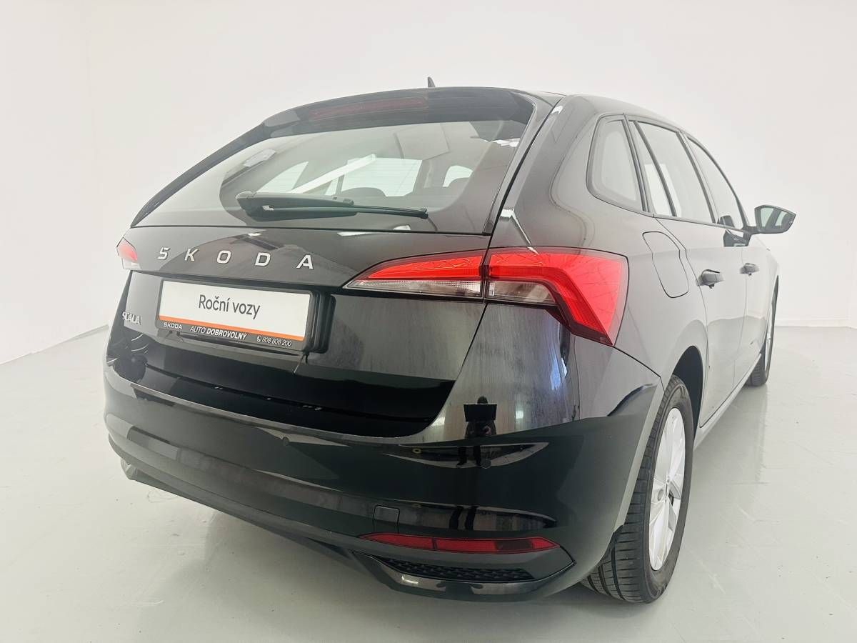 Škoda Scala, Selection 1,0TSI 85kW MT6/J596 - fotka 2