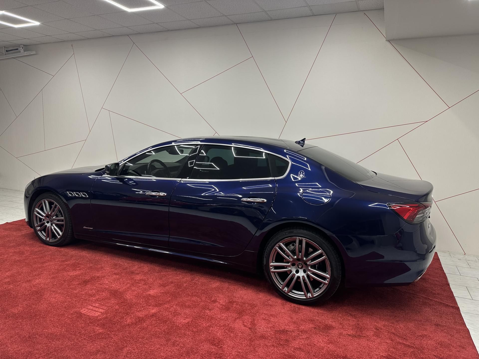 Maserati Quattroporte, SQ4 GranLusso*360*TV*STOLKY - fotka 3