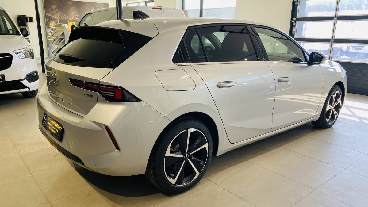 Opel Astra, Elegance HB 1.6 PHEV 132kW/180 - fotka 4