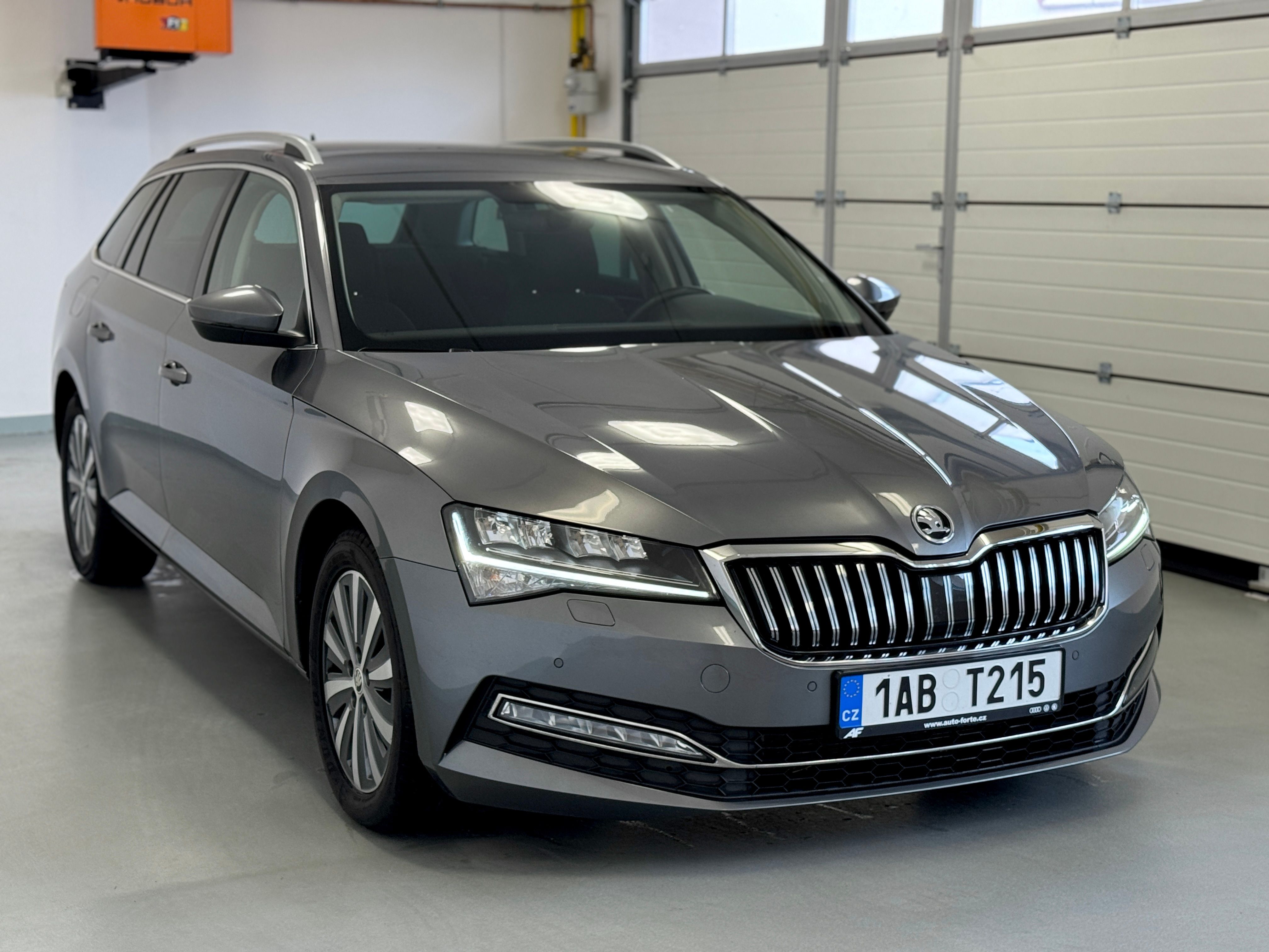 Škoda Superb, 2,0TDI 110 kwDSG Style ČR1.MAJ - fotka 5