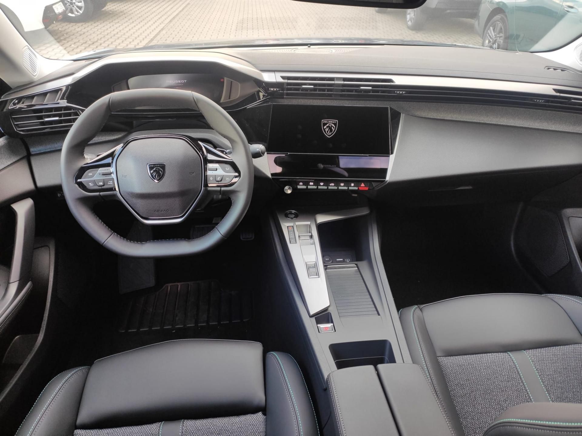Peugeot 408, ALLURE Hybrid 145k  4 kamery - fotka 2