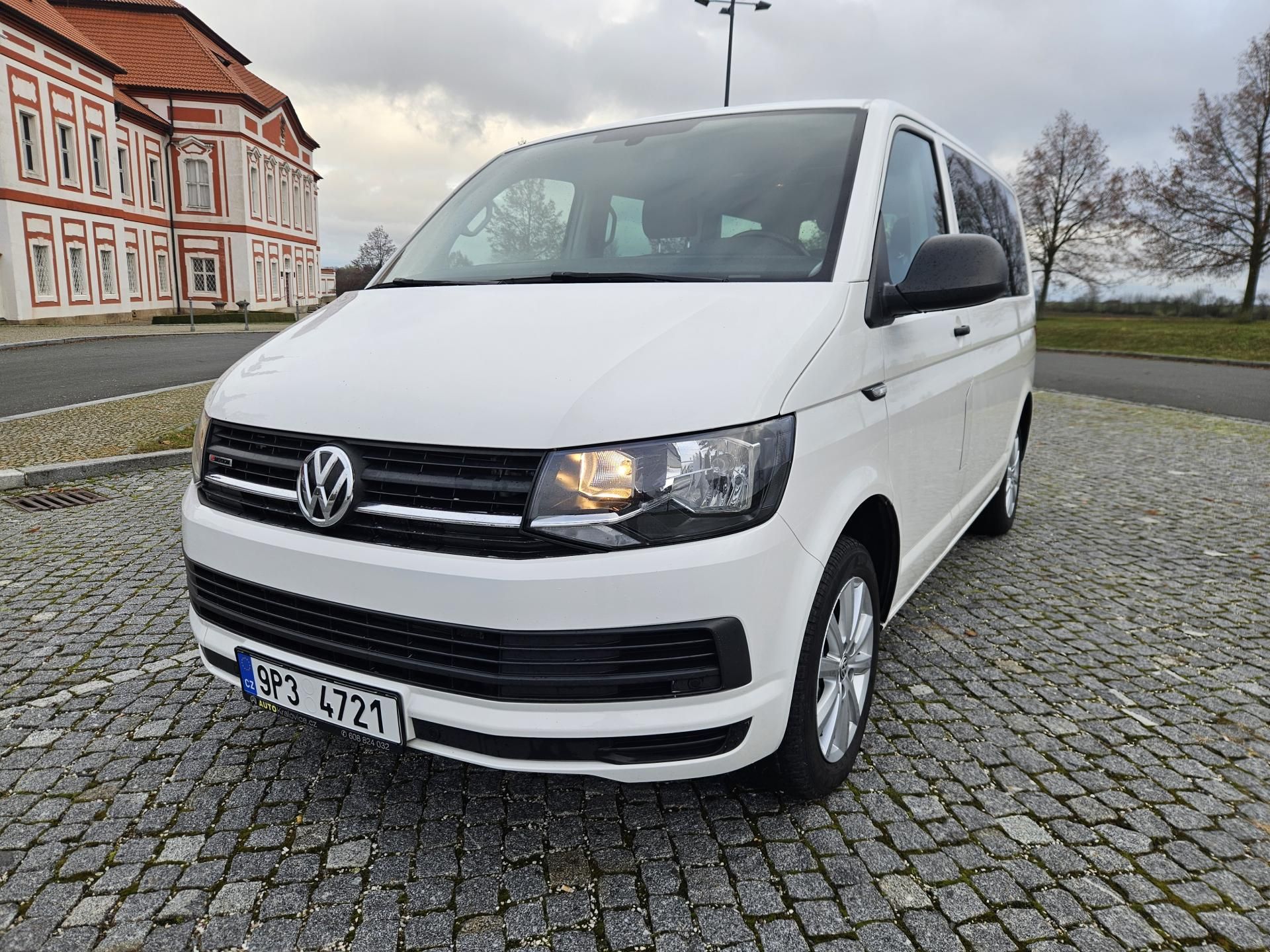 Volkswagen Multivan, 2L 110KW, 4X4, DSG, DPH - fotka 2