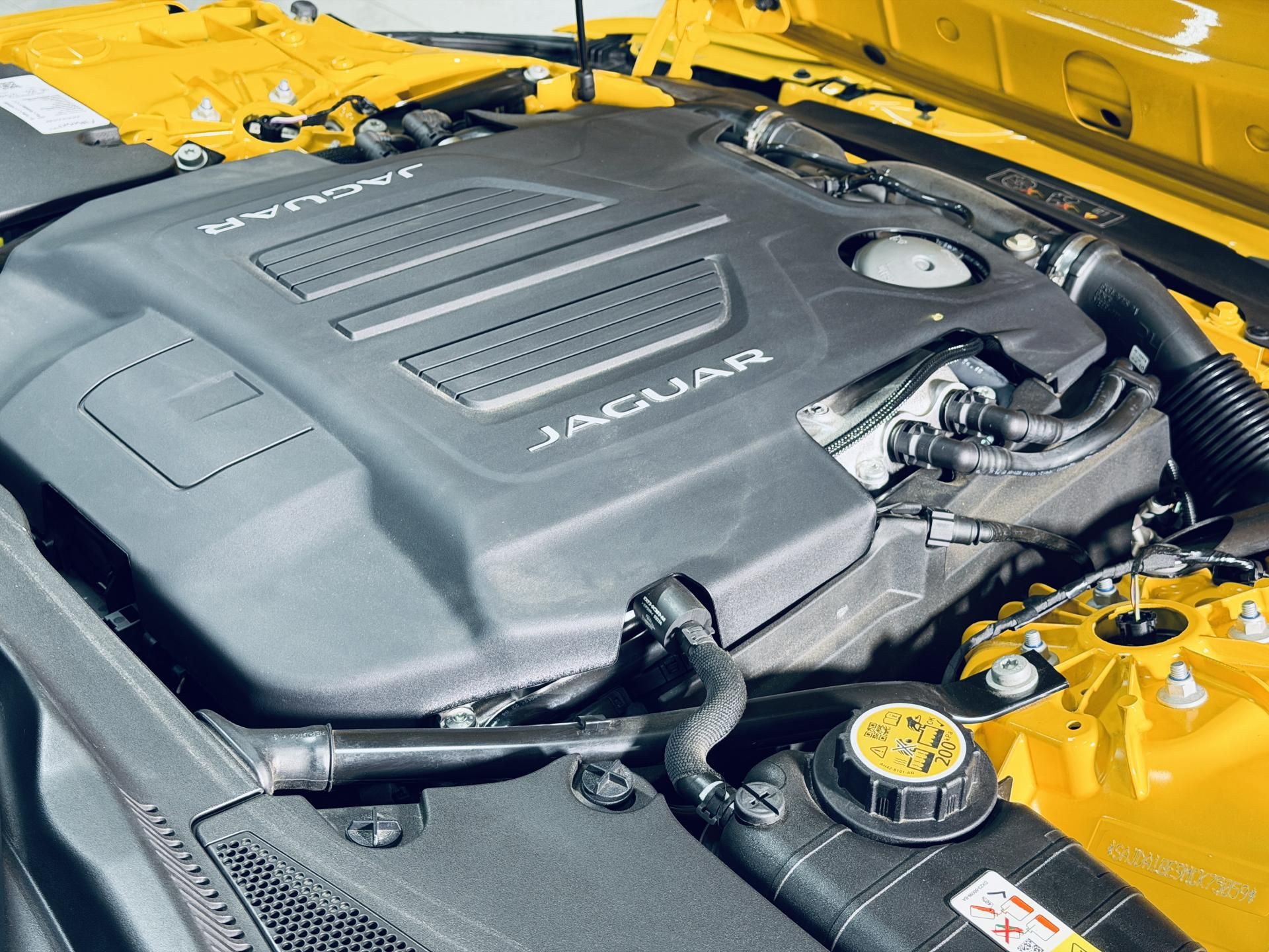 Jaguar F-Type, R.COUPE*5.0*V8*SORRENTO*ZÁRUKA - fotka 6