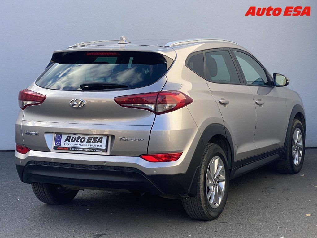 Hyundai Tucson, 1.7CRDi,2.maj,ČR,GO Czech - fotka 4