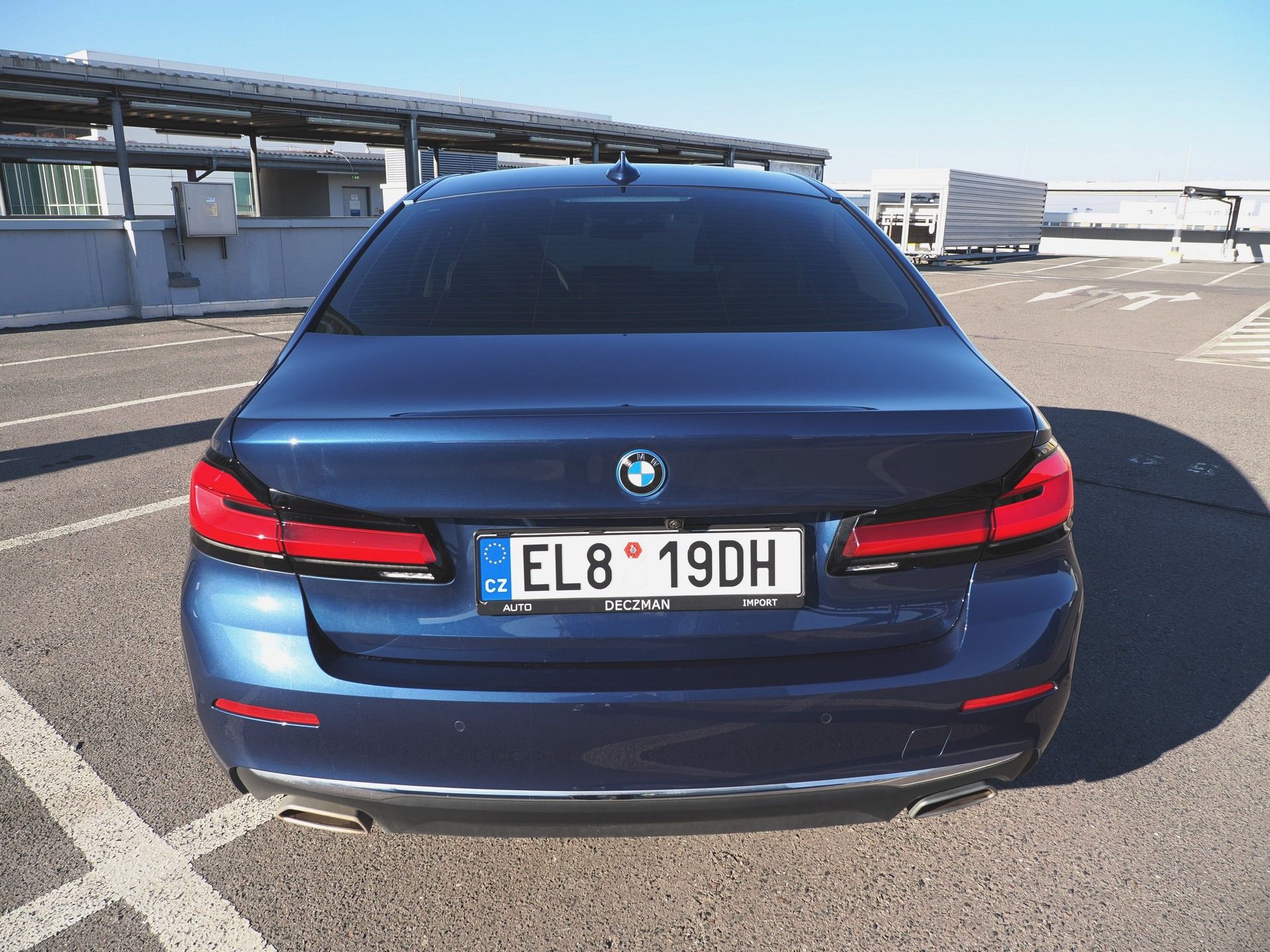 BMW Řada 5, 545e xDrive, Luxury, masáž - fotka 4