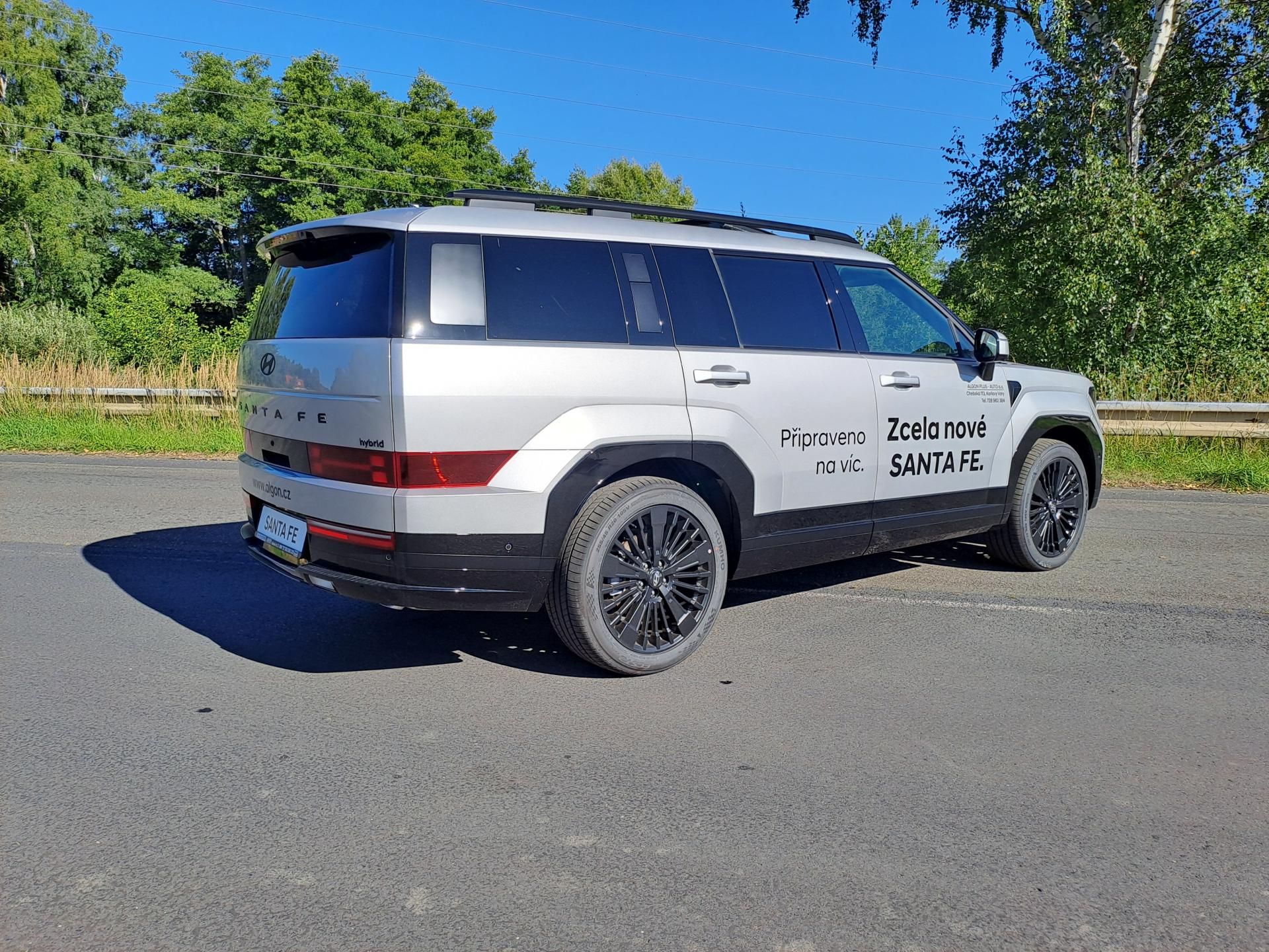 Hyundai Santa Fe, 1,6 T-GDI HEV 6AT 4×4 - fotka 3