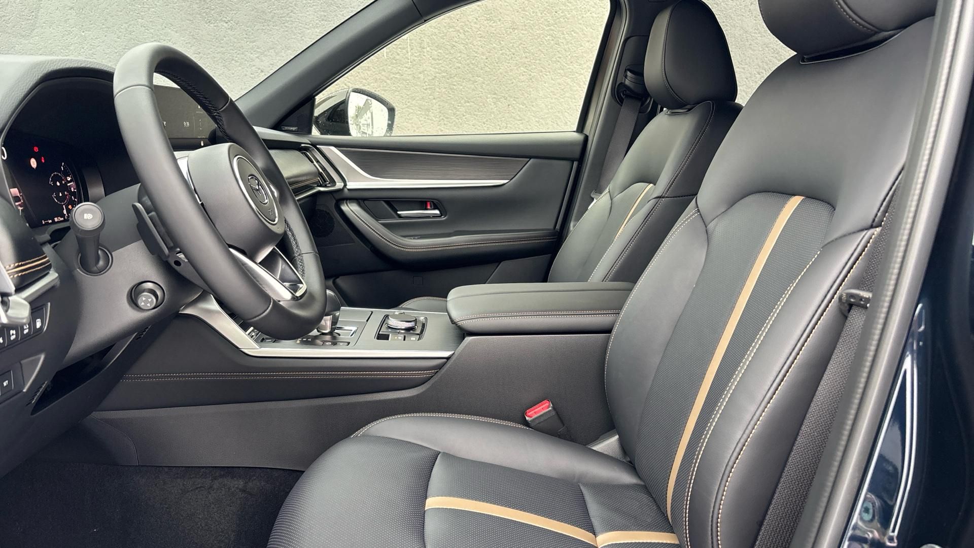 Mazda CX-60, 2.5 PHEV Homura + Pakety - fotka 6