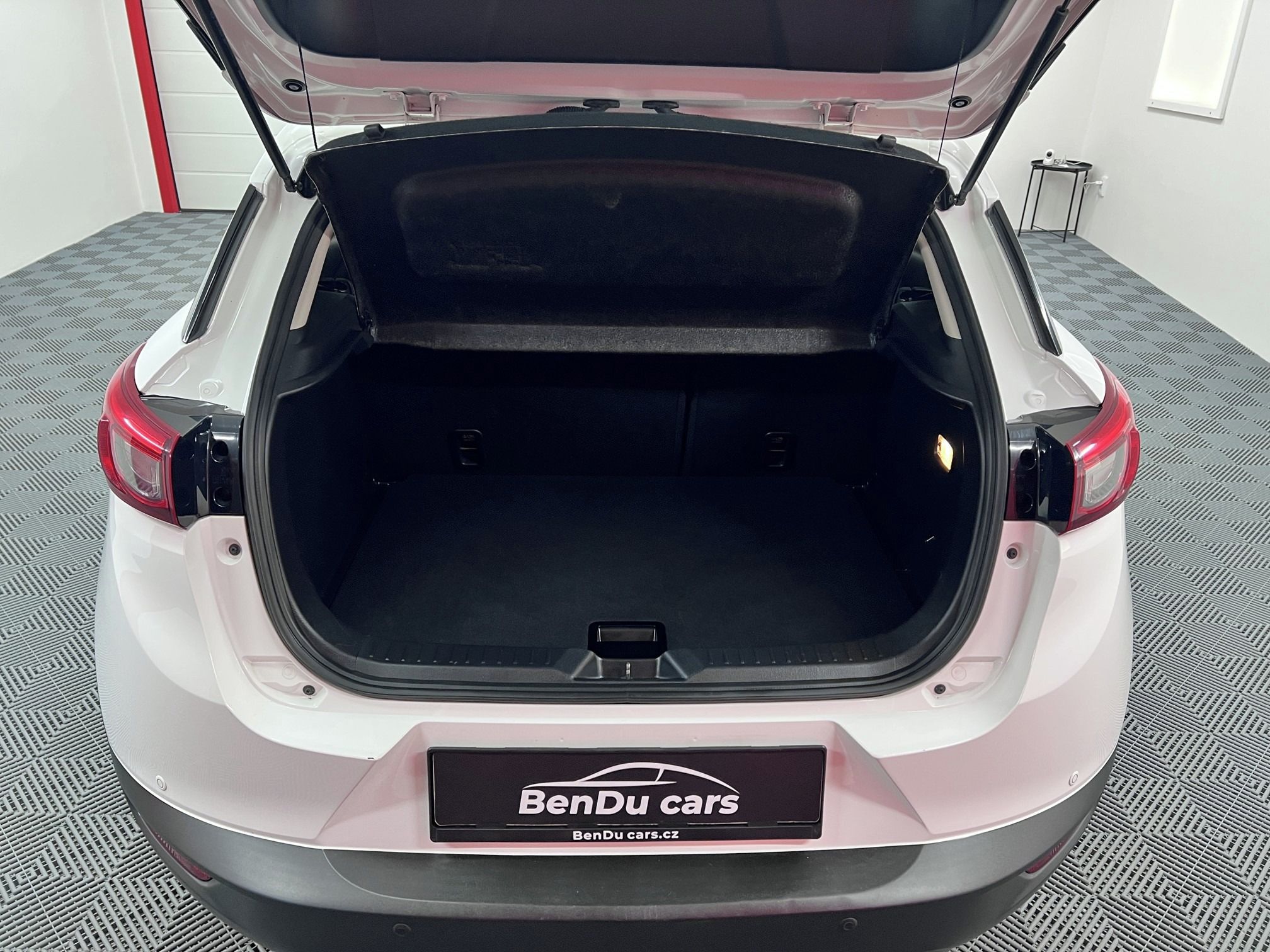 Mazda CX-3, 2.0 Skyactiv-G 110 KW 4x4 - fotka 6