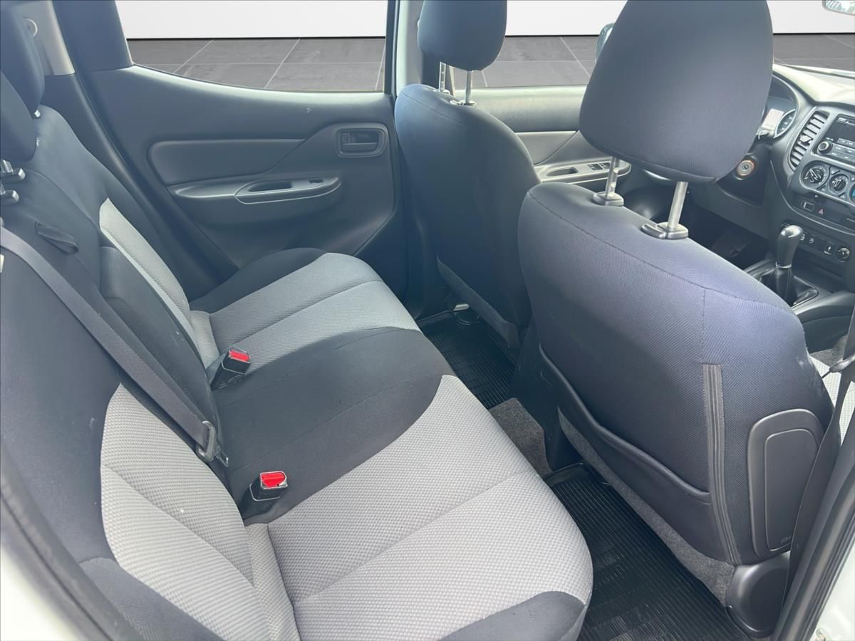 Mitsubishi L200, 2,4 Odpočet DPH  4WD DOUBLE CA - fotka 6