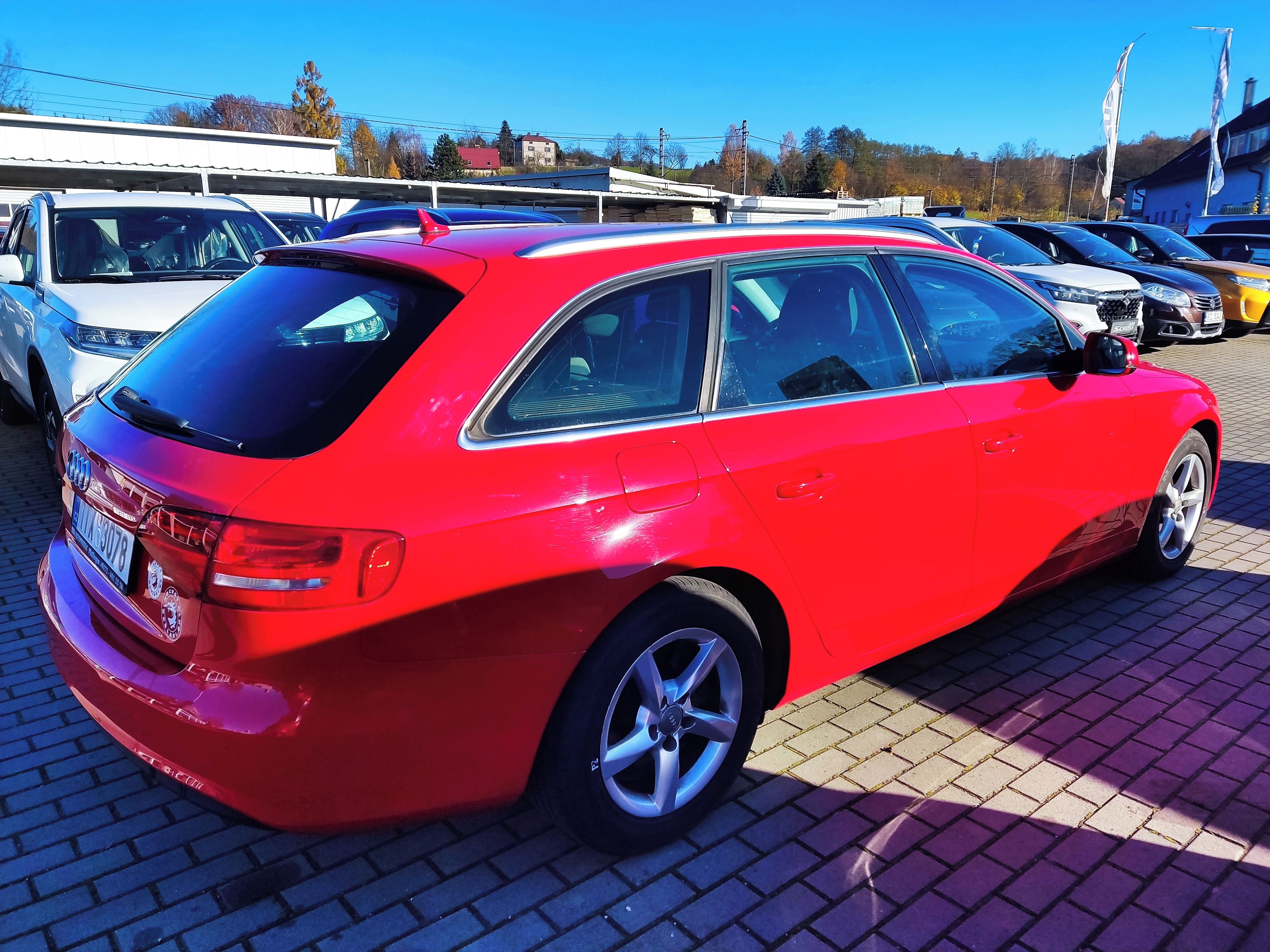 Audi A4 Avant, 2,0TDI - fotka 3